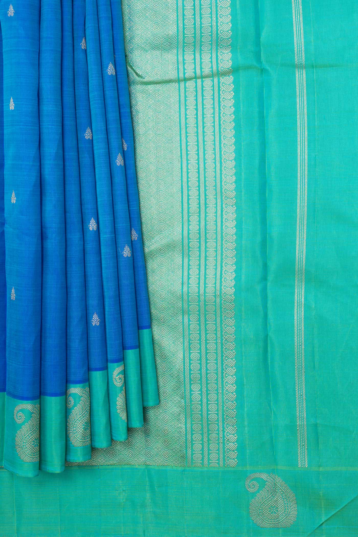 Pure Silk Pure Zari Sky Blue Dual Tone Kanjivaram Saree - Image 4