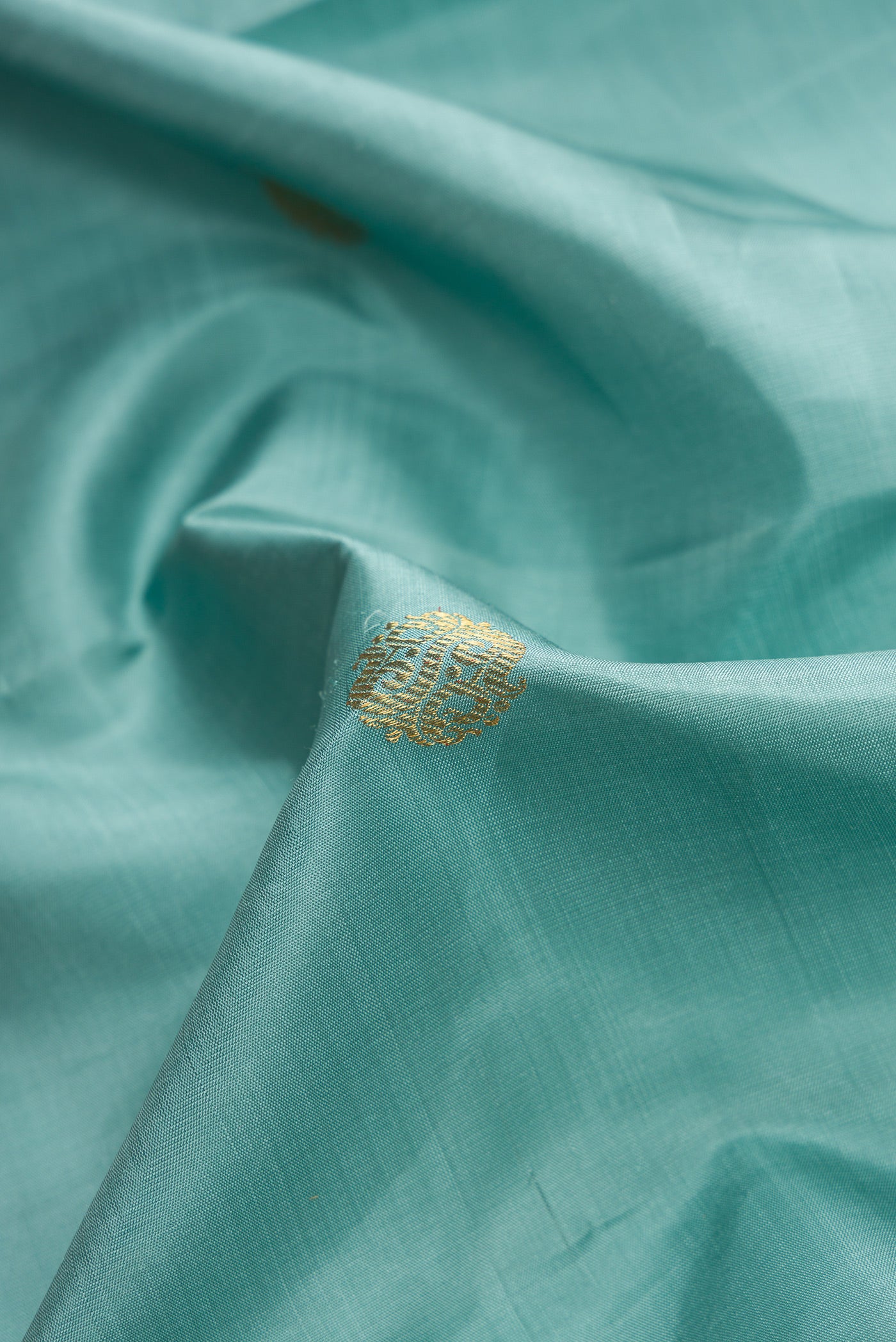Pure Silk Pure Zari Blue Grey Kanjivaram Saree - Image 2