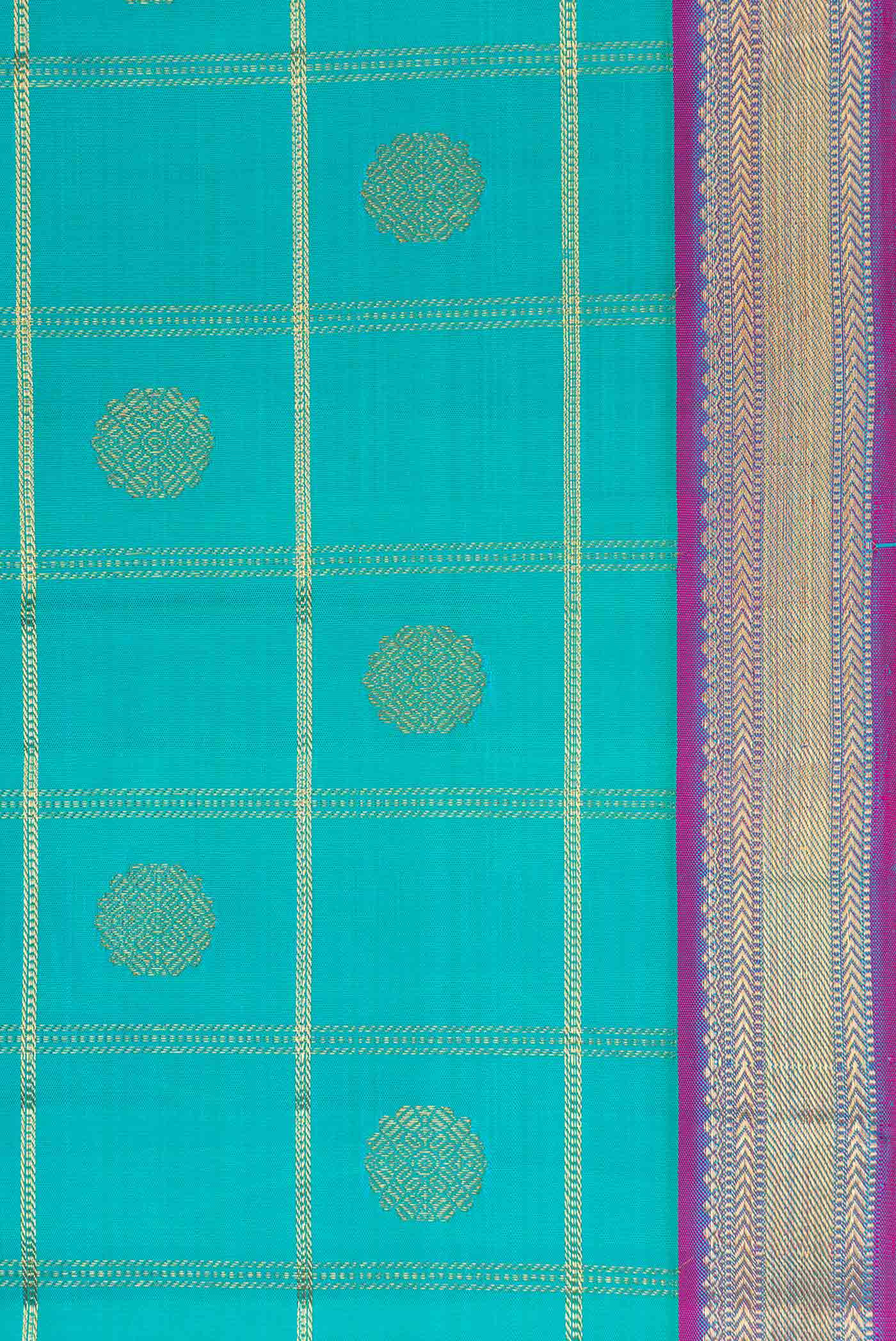Pure Silk Pure Zari Sky Blue Dual Tone Kanjivaram Saree - Image 3