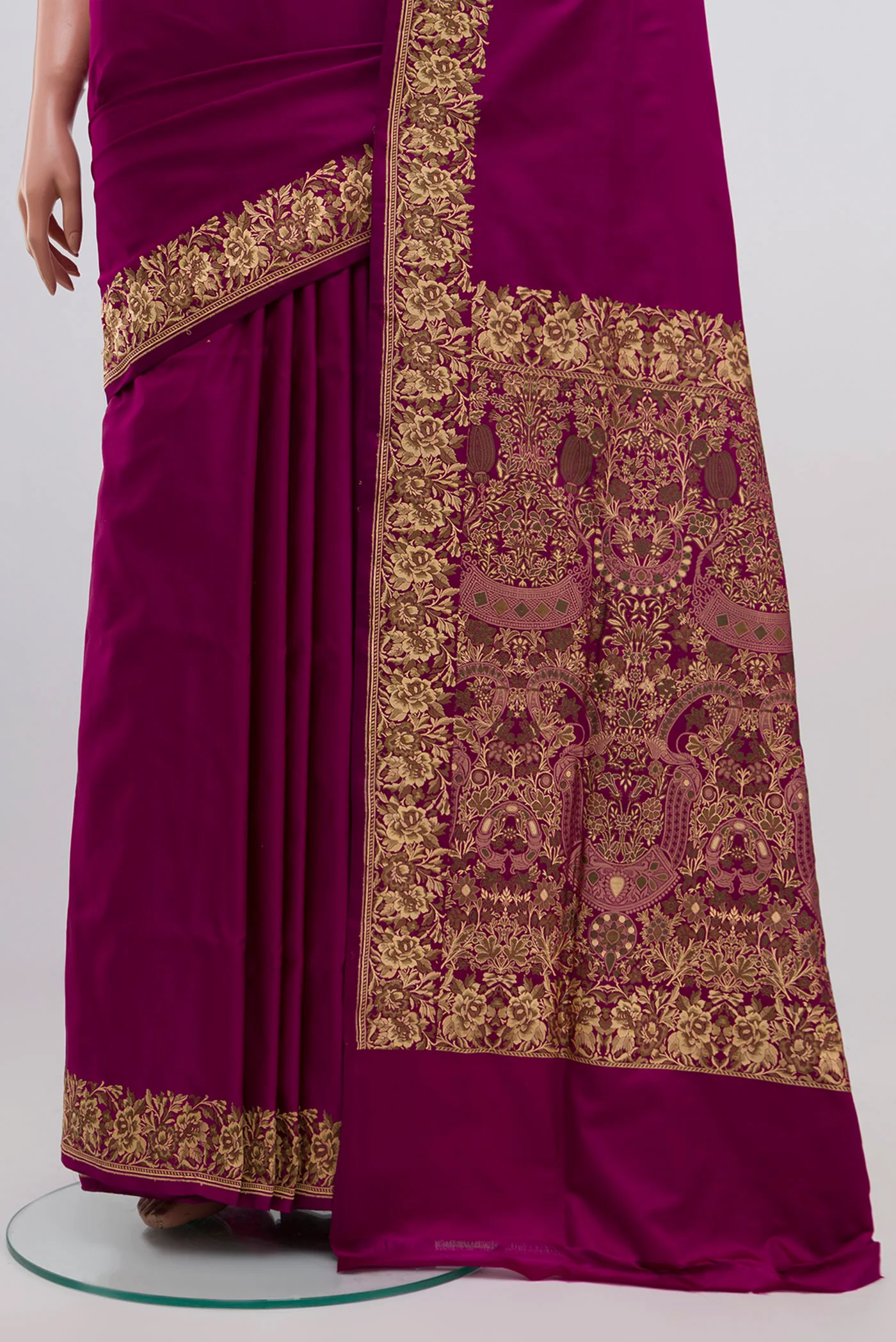 Magenta Banarasi Silk Saree - Image 3