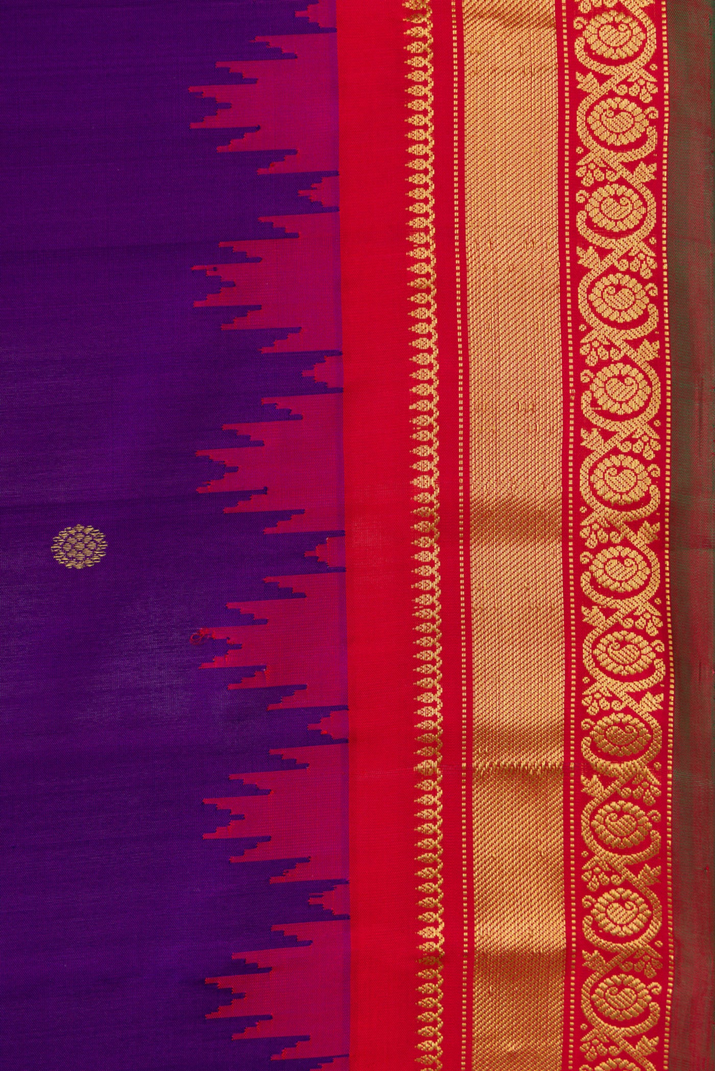 Violet Gadwal Silk Saree - Image 3