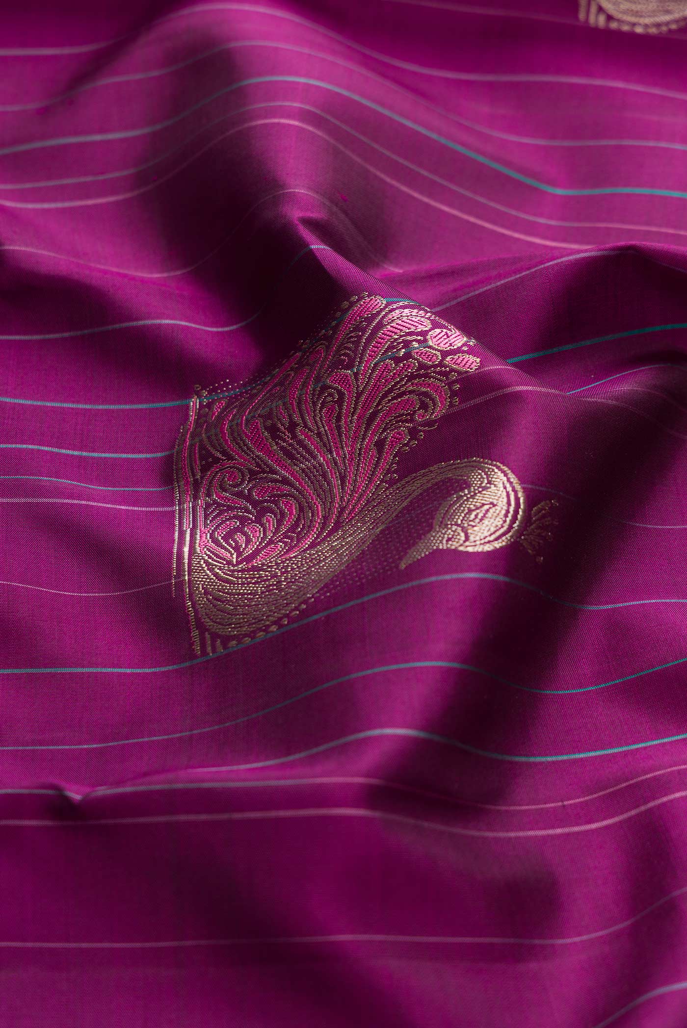 Purple Dual Tone Kanjivaram Silk Saree - Image 2