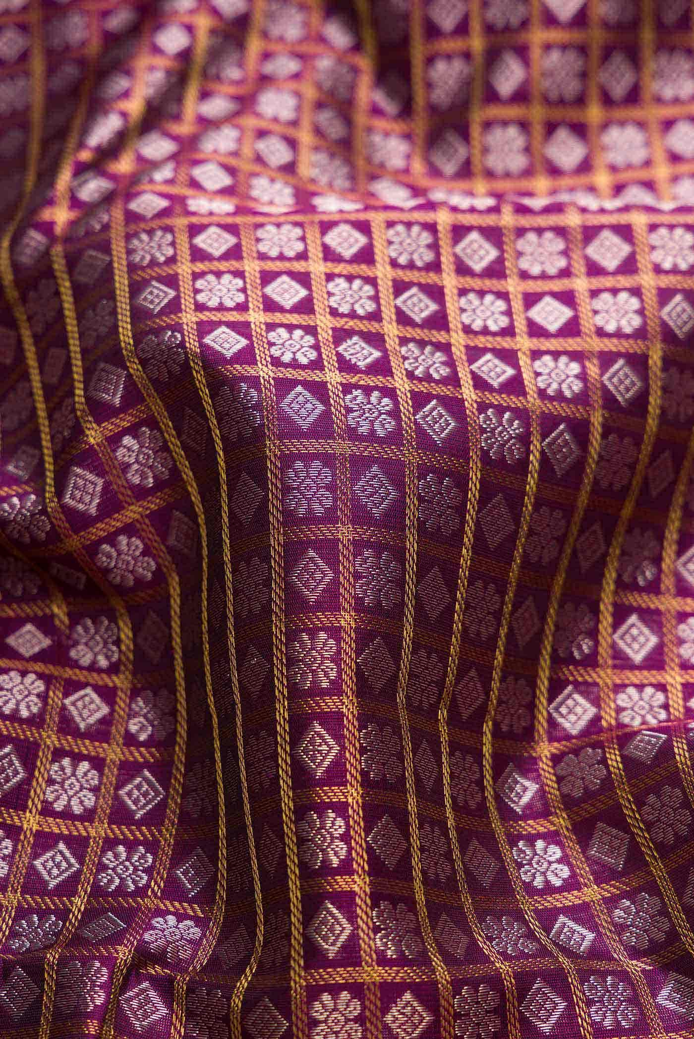 Pure Silk Pure Zari Purple Dual Tone Kanjivaram Saree - Image 3