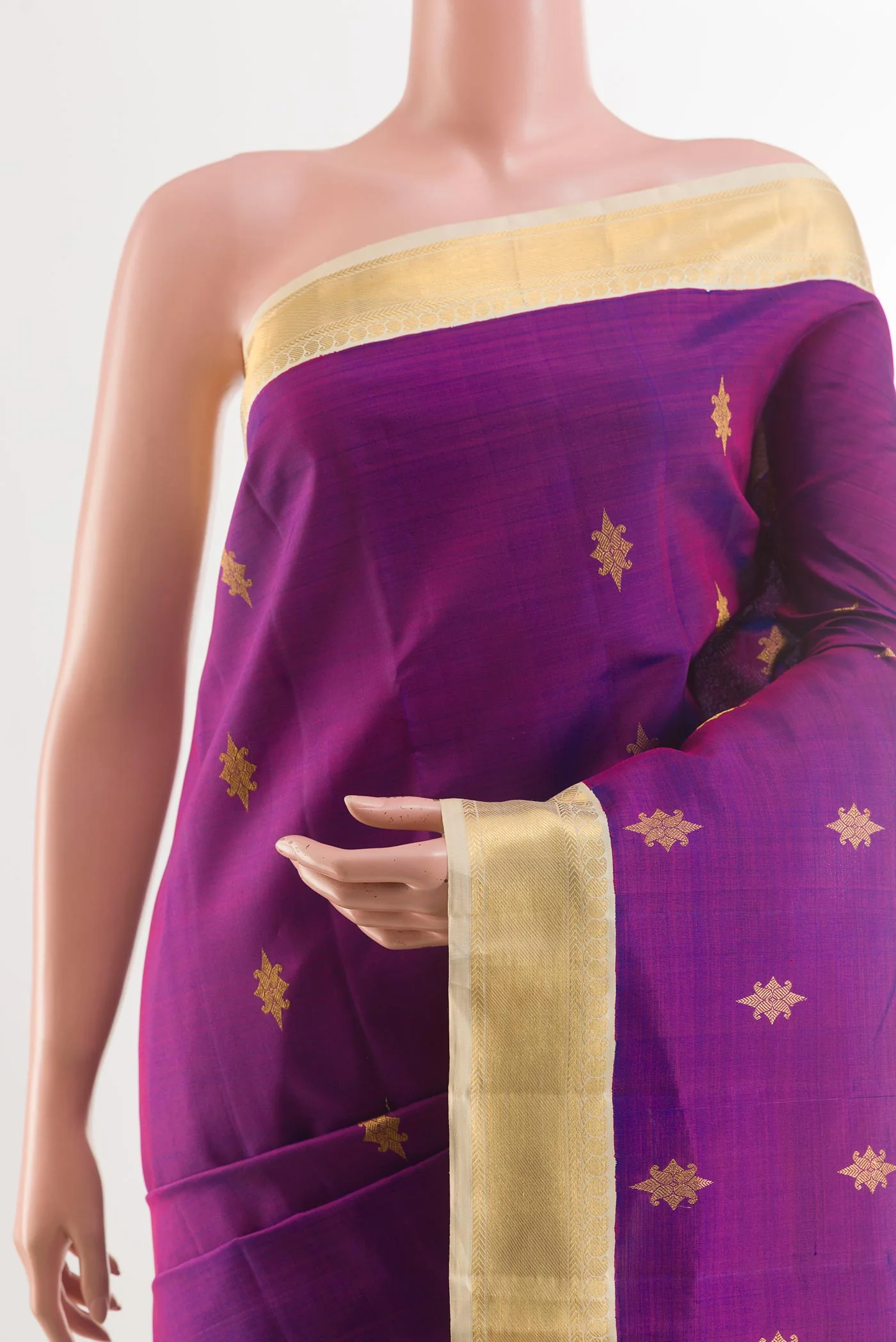 Pure Silk Pure Zari Purple Kanjivaram Saree - Image 2