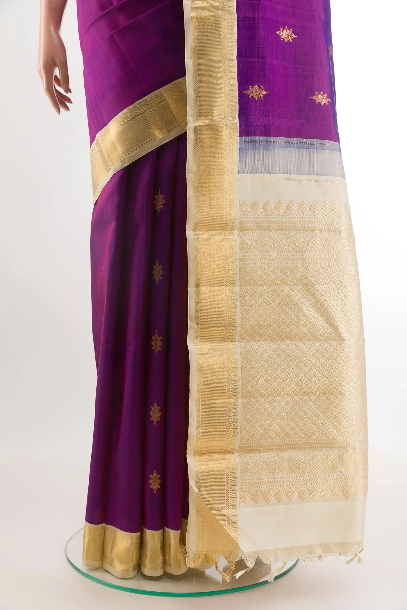 Pure Silk Pure Zari Purple Kanjivaram Saree - Image 3