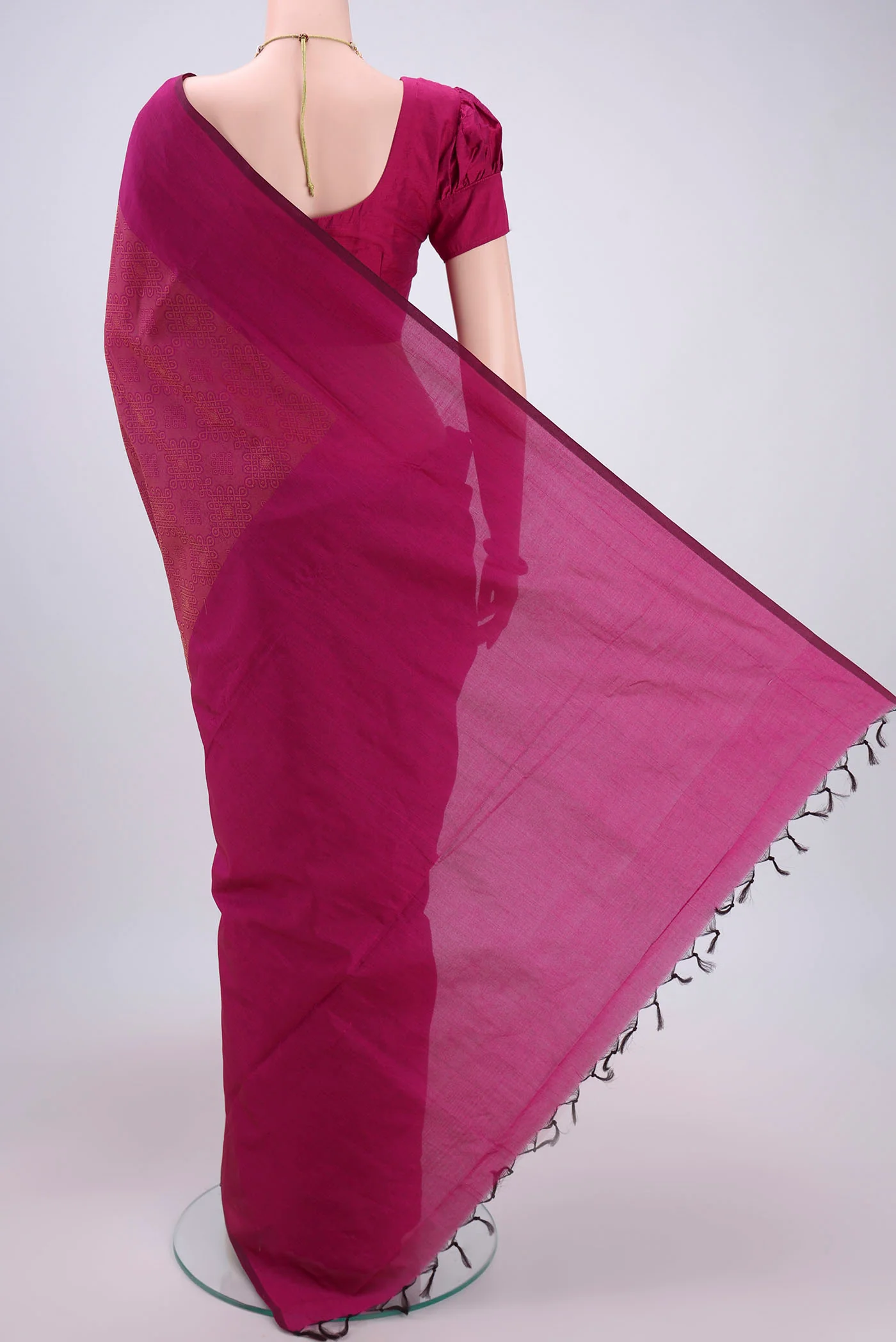 Magenta Blended Poly Cotton Saree - Image 3