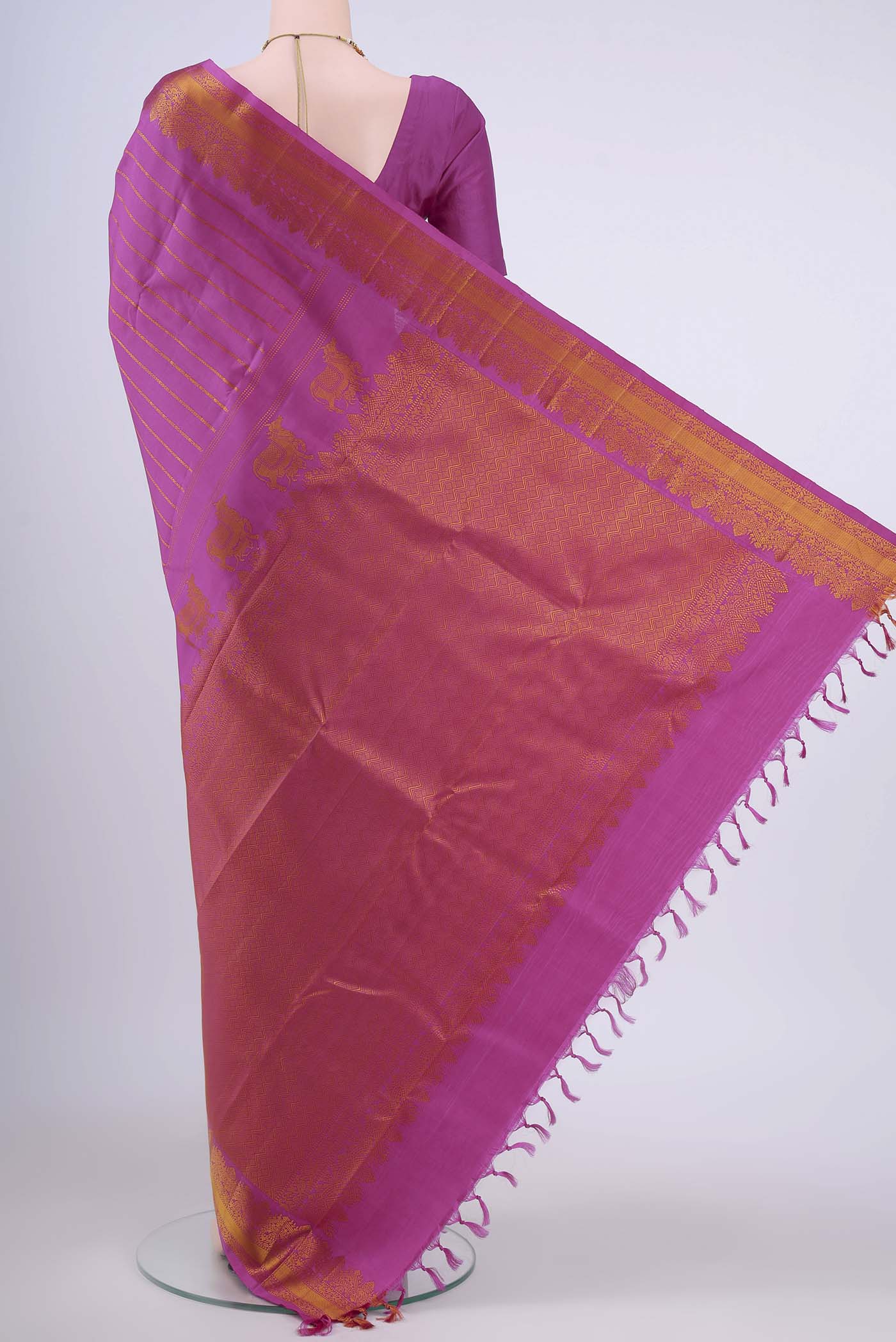 Rani Pink Kanjivaram Silk Saree - Image 3