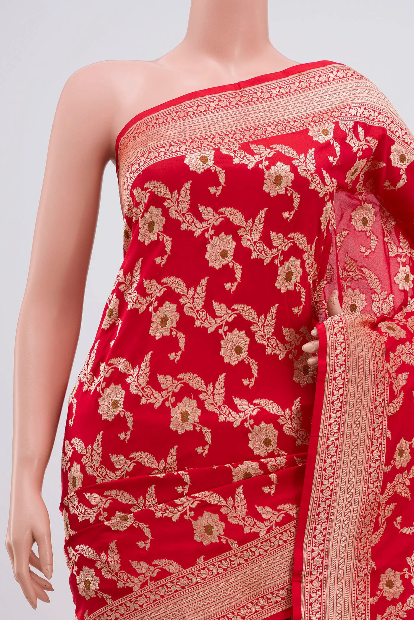 Red Banarasi Silk Saree - Image 2
