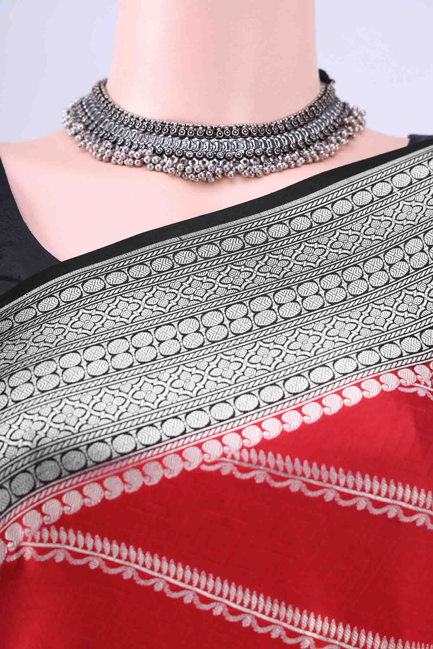 Red Banarasi Saree - Image 2