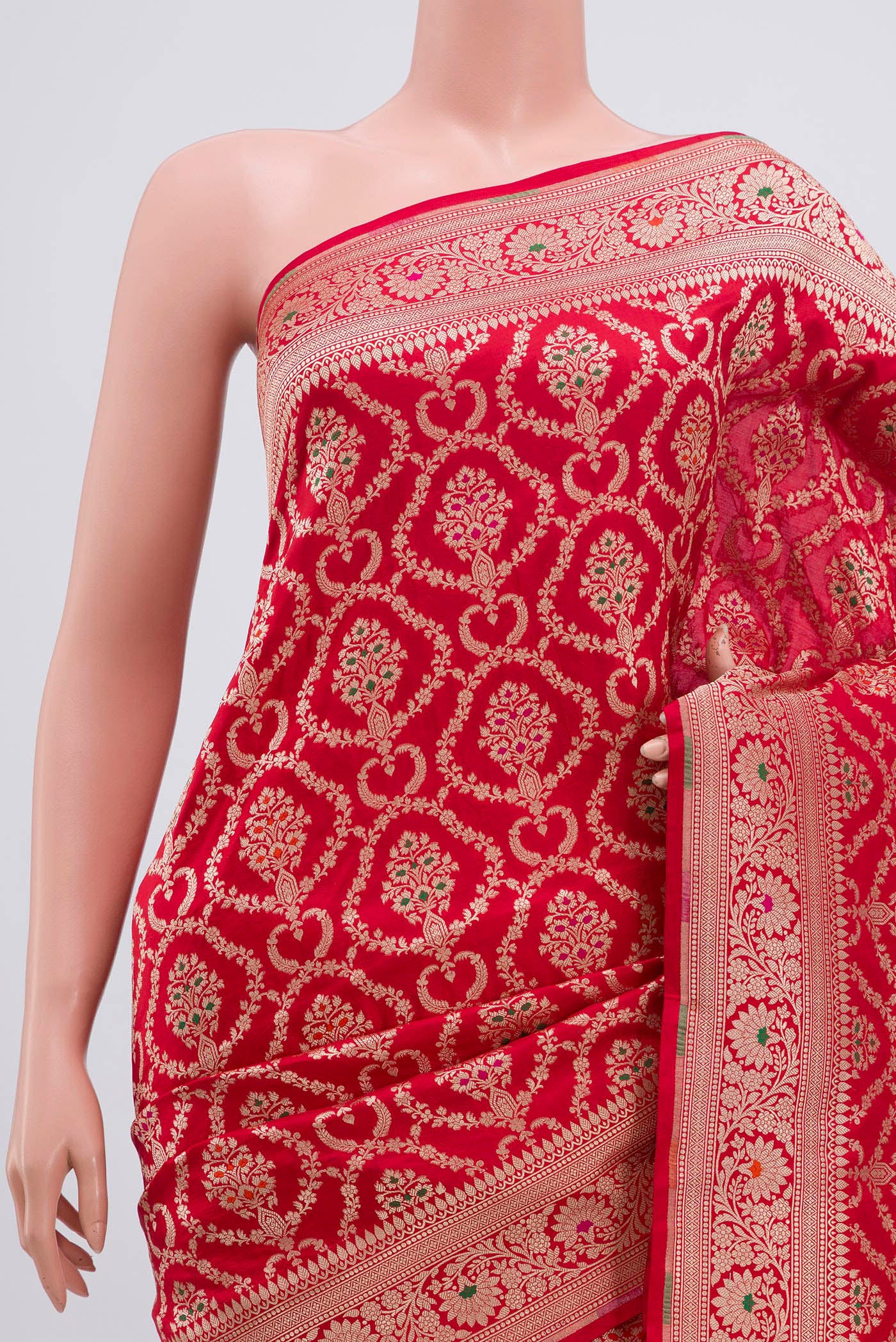 Red Banarasi Silk Saree - Image 2