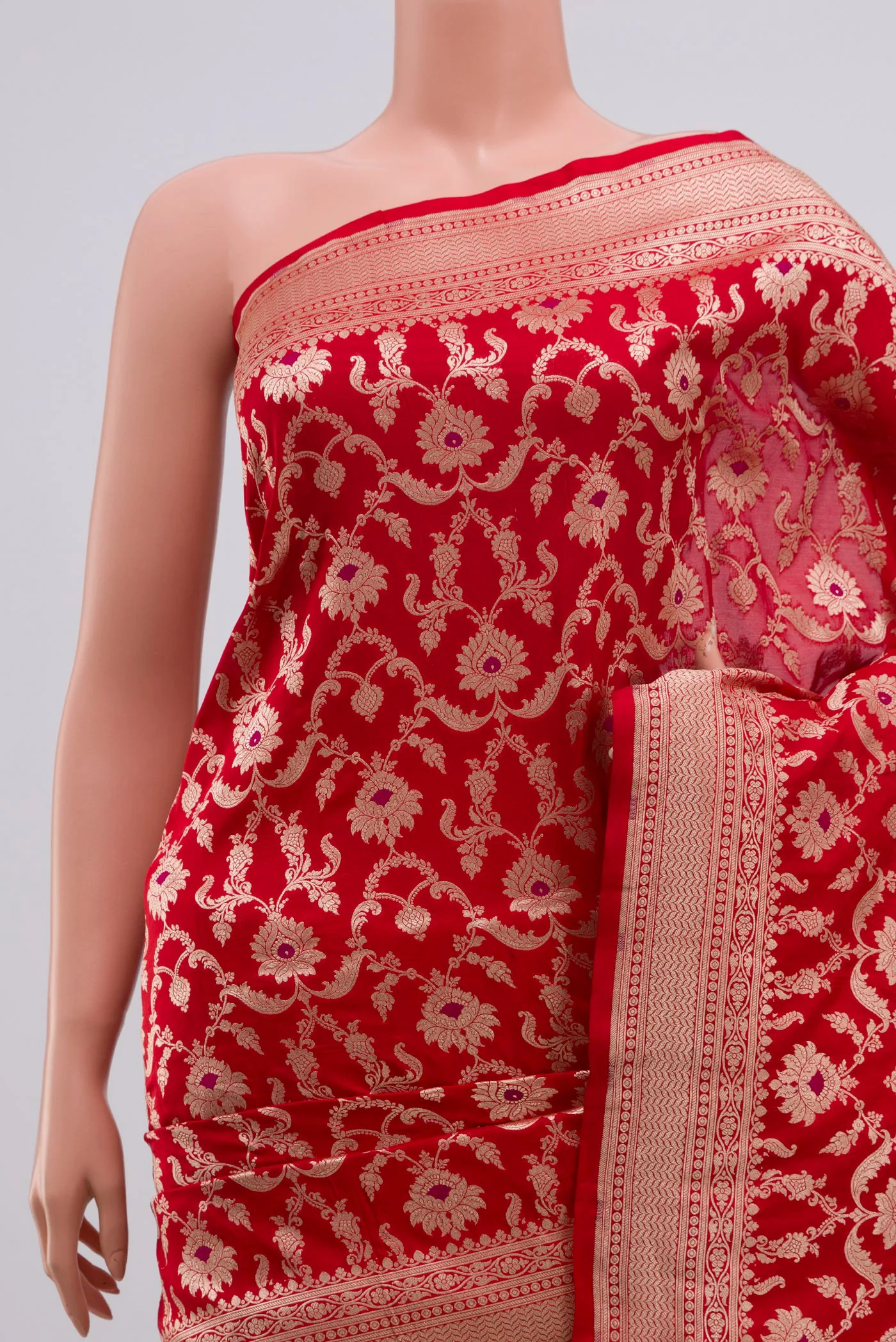 Red Banarasi Silk Saree - Image 2