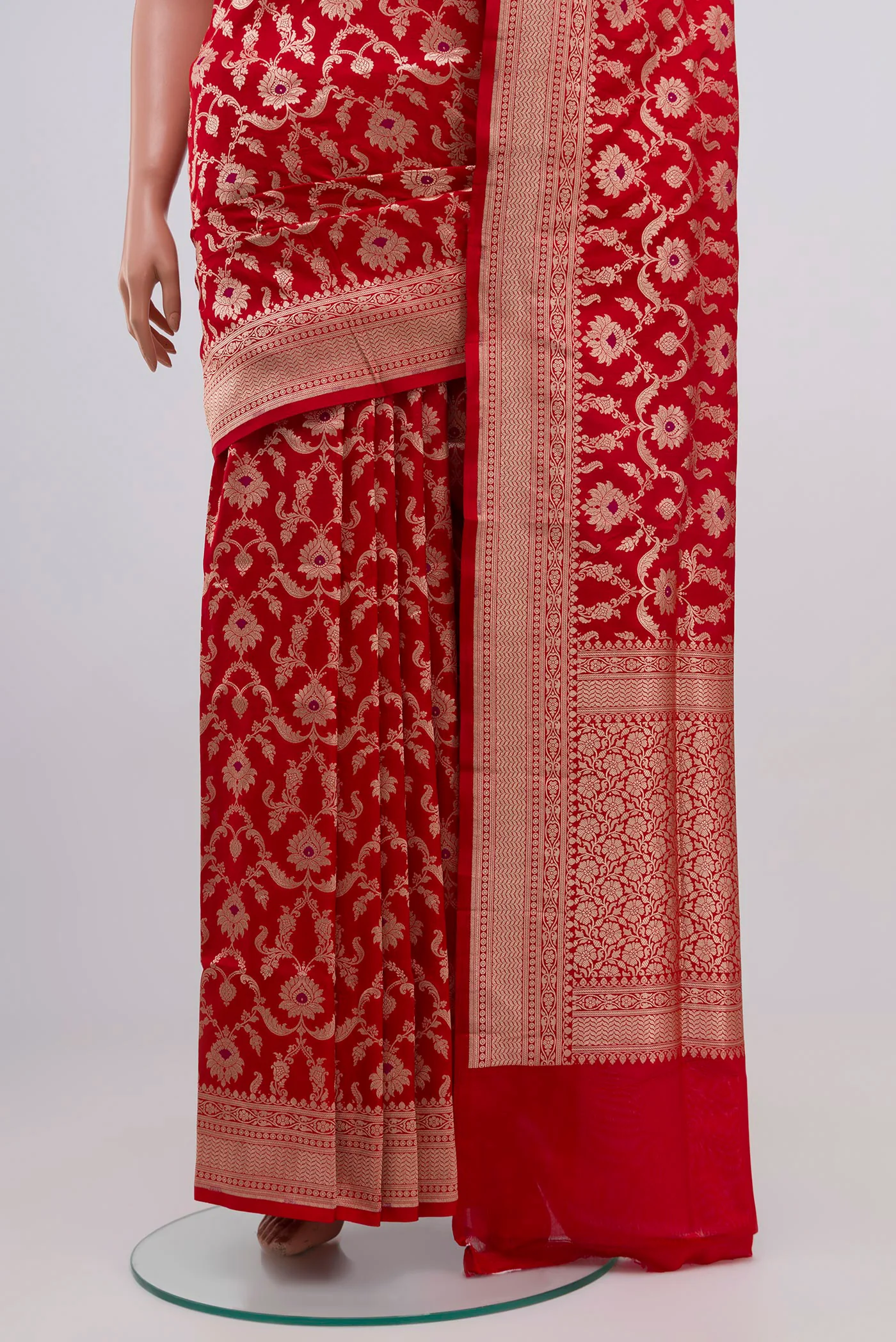 Red Banarasi Silk Saree - Image 3