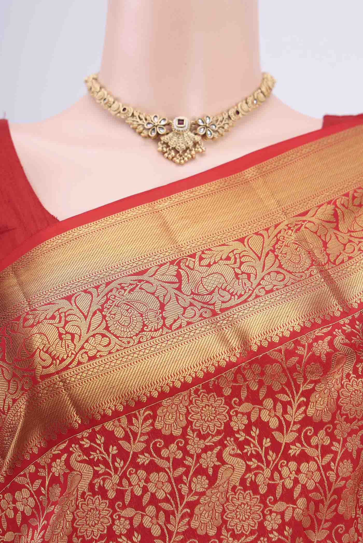 Red Bangalore Silk Saree - Image 2