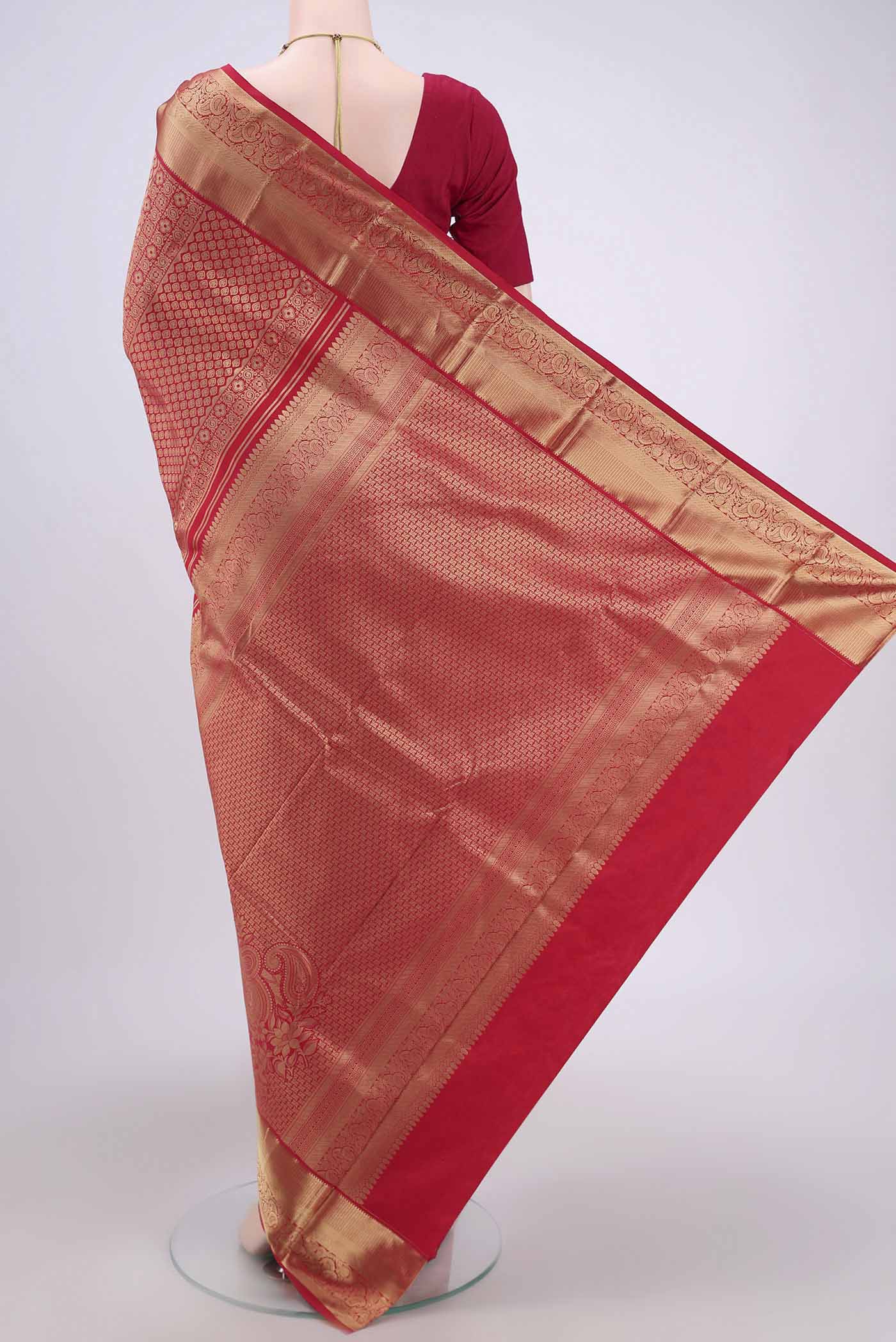 Red Bangalore Silk Saree - Image 3