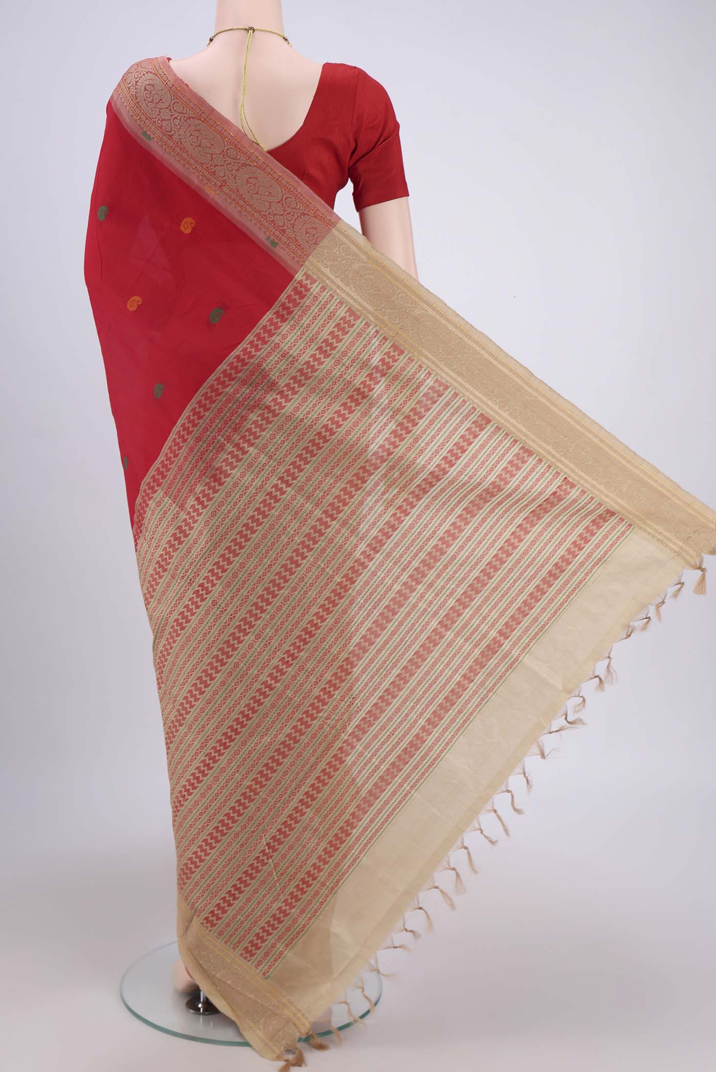 Red Blended Poly Cotton Saree - Image 3