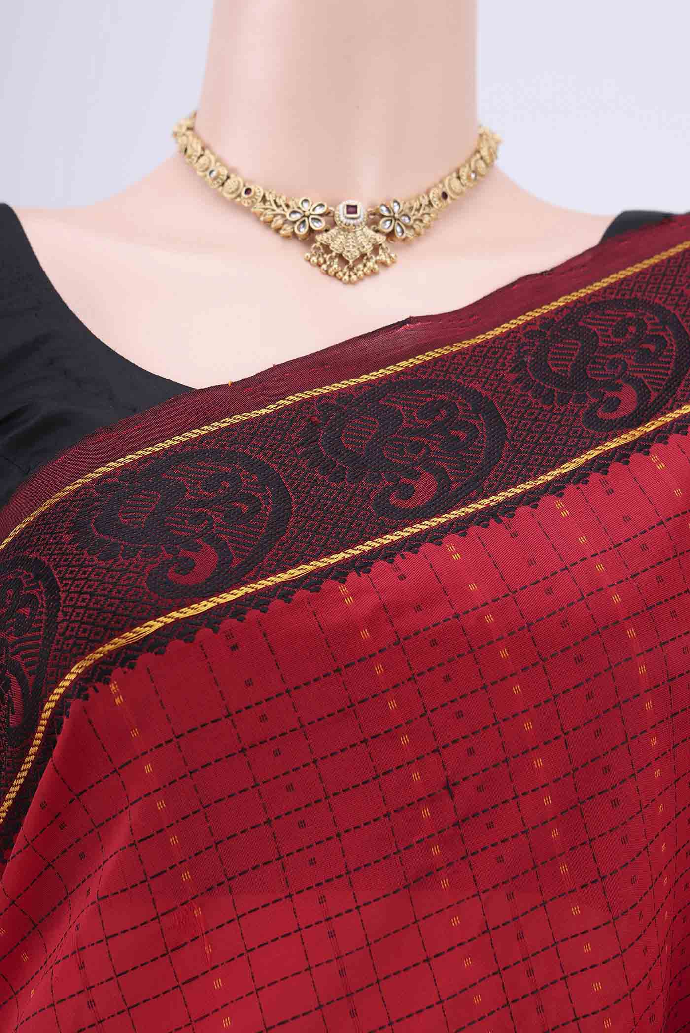 Red Blended Poly Cotton Saree - Image 2