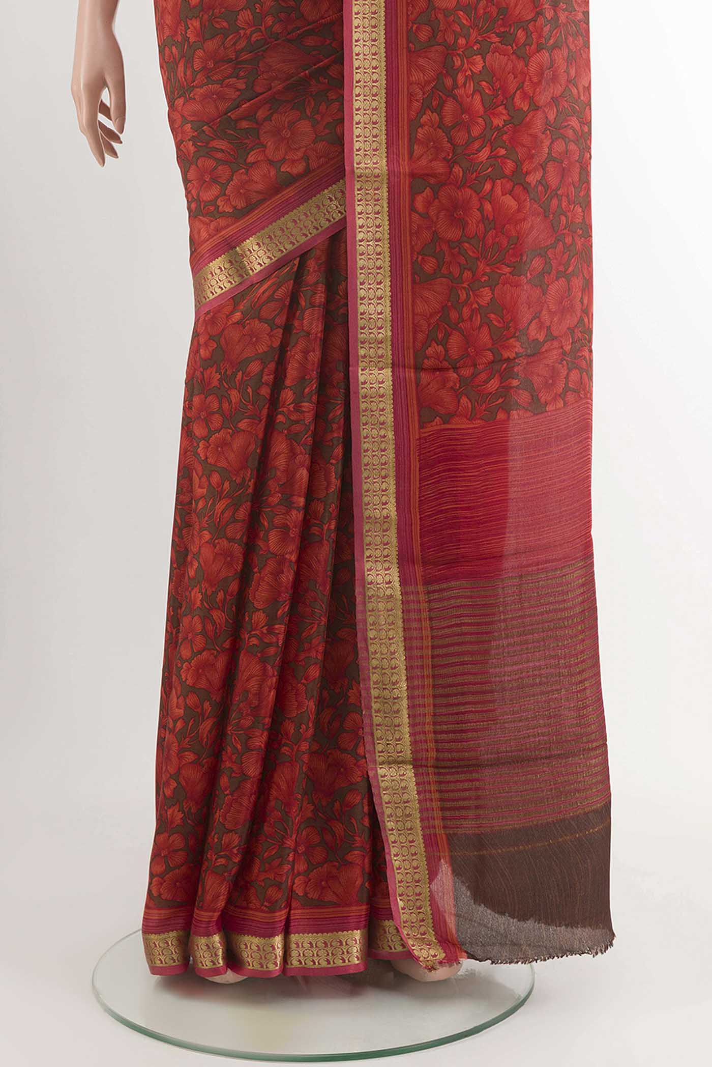Red Crepe Saree - Image 3