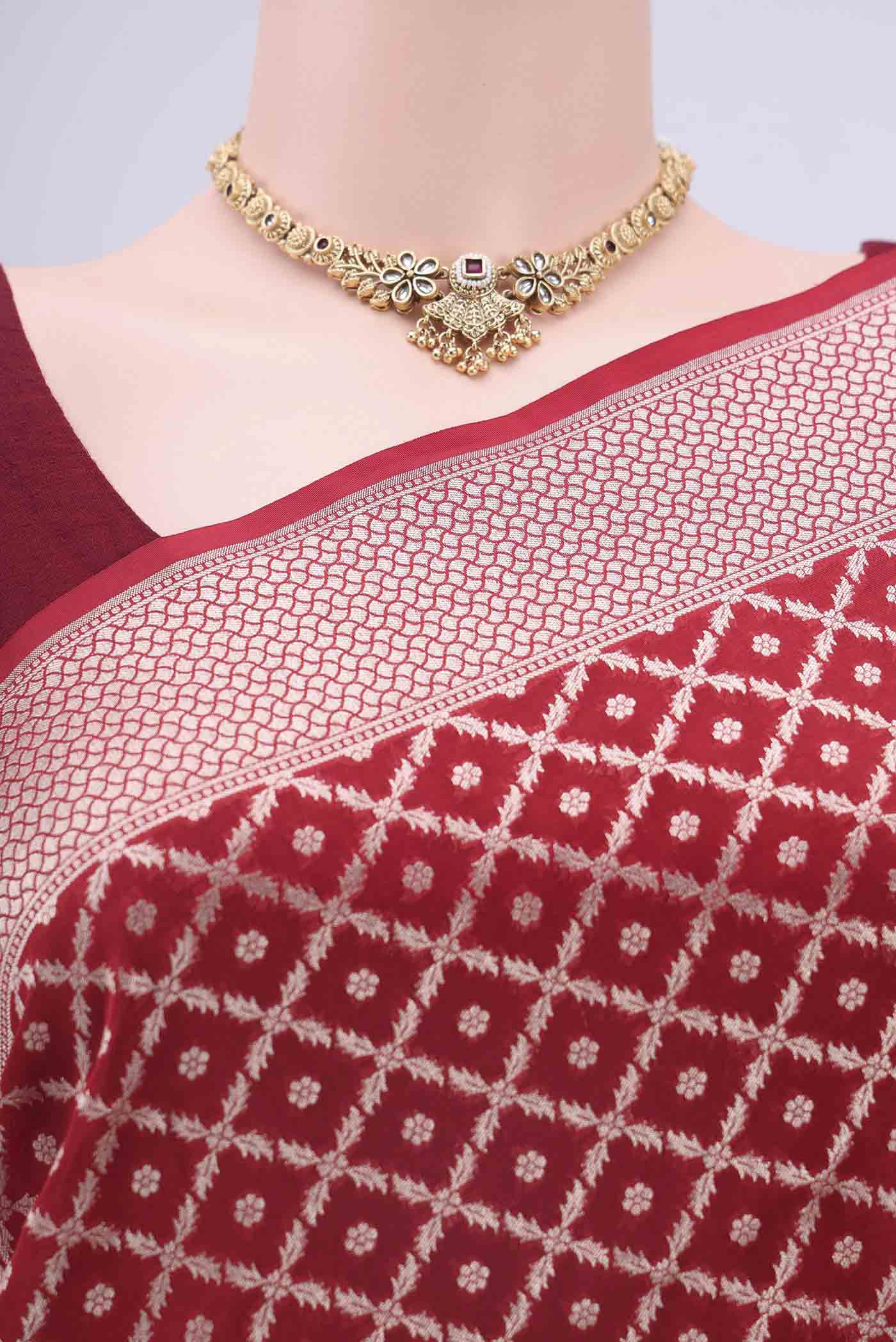 Red Dual Tone Banarasi Silk Saree - Image 2