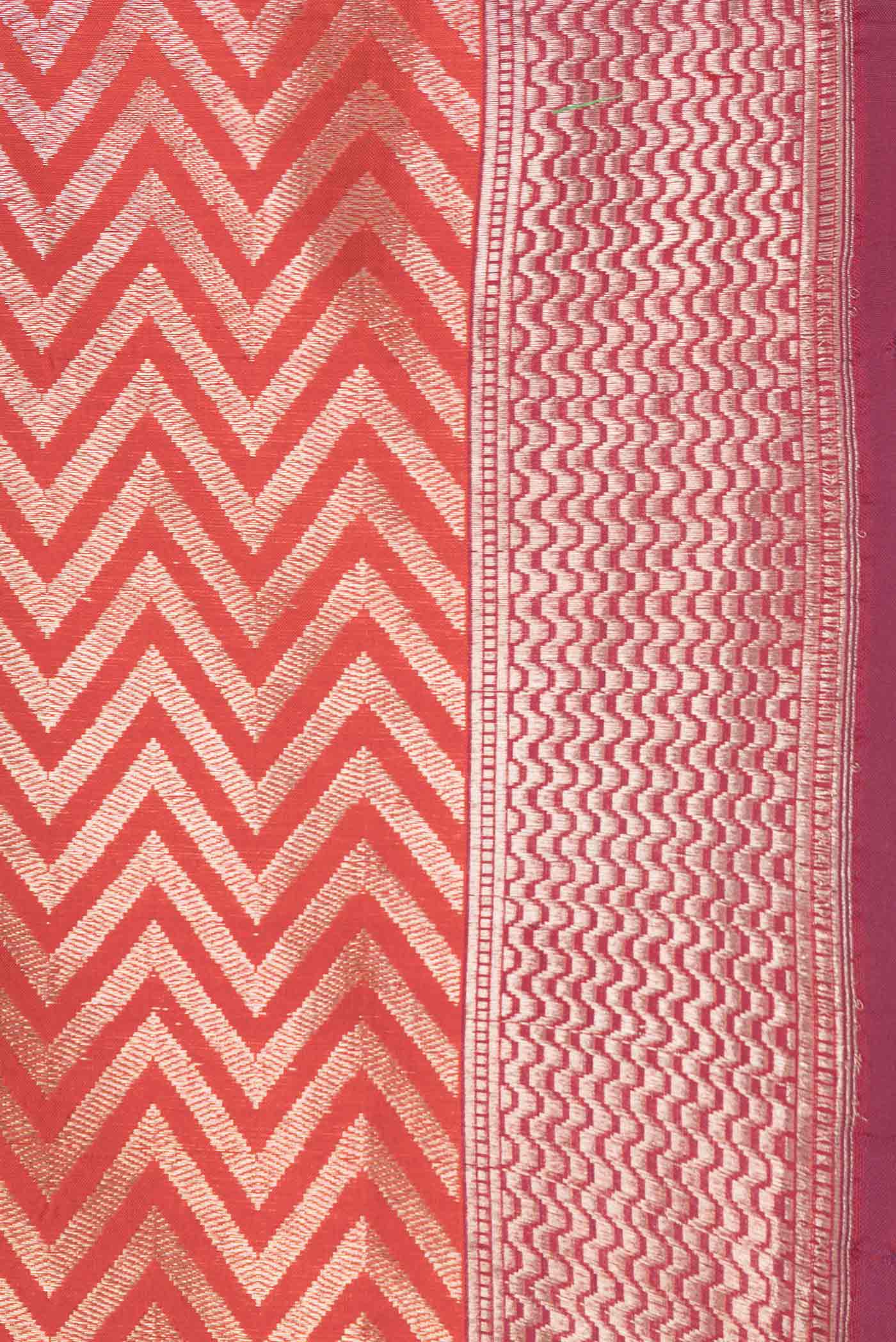 Red Dual Tone Banarasi Silk Saree - Image 3