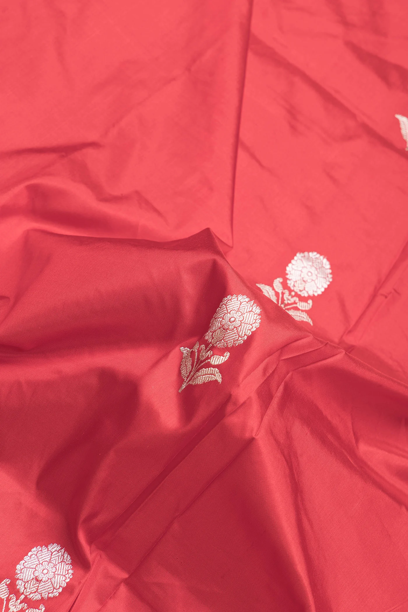 Red Banarasi Katan Silk Saree - Image 2