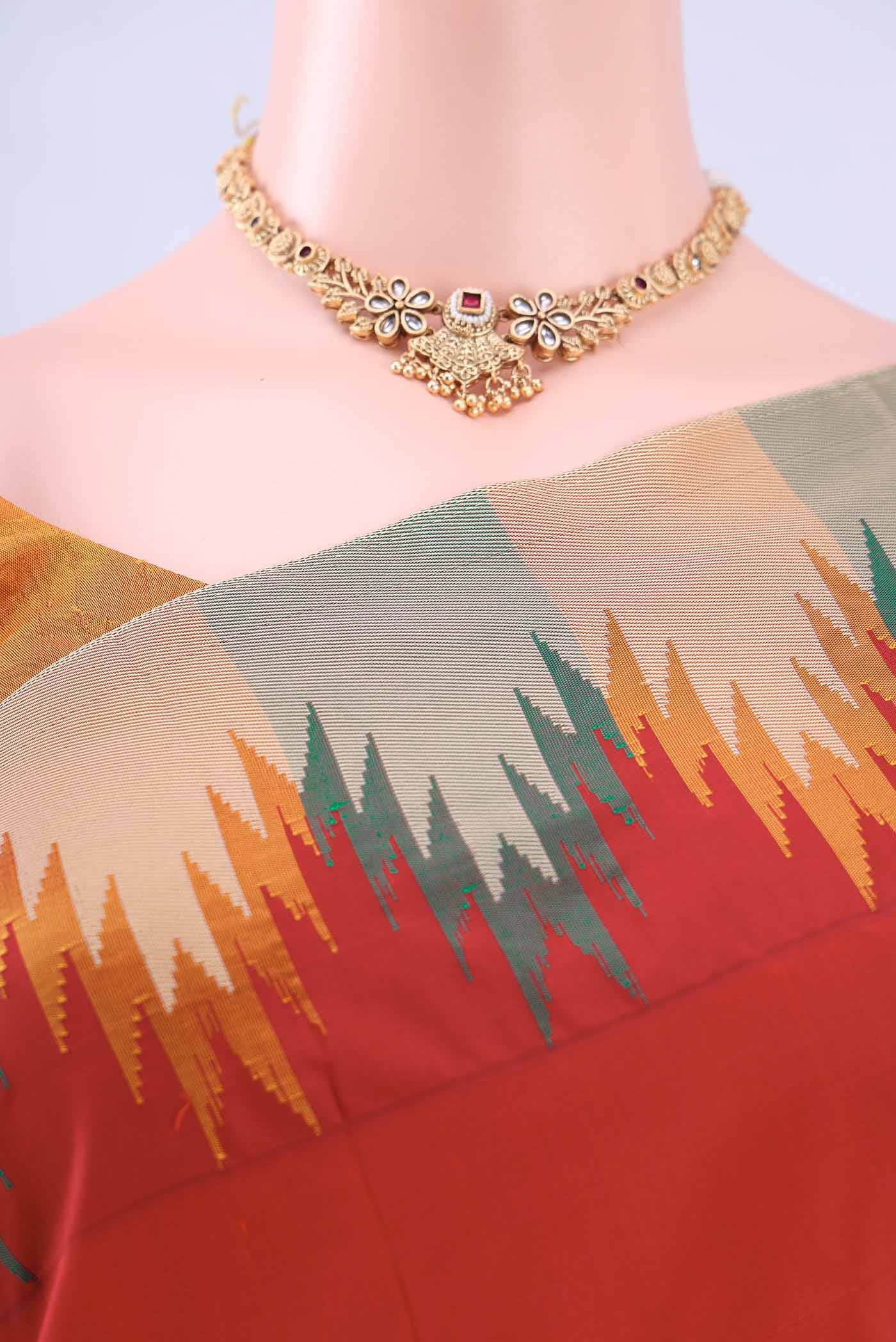 Red Dual Tone Blended Bangalore Silk Saree - Image 3