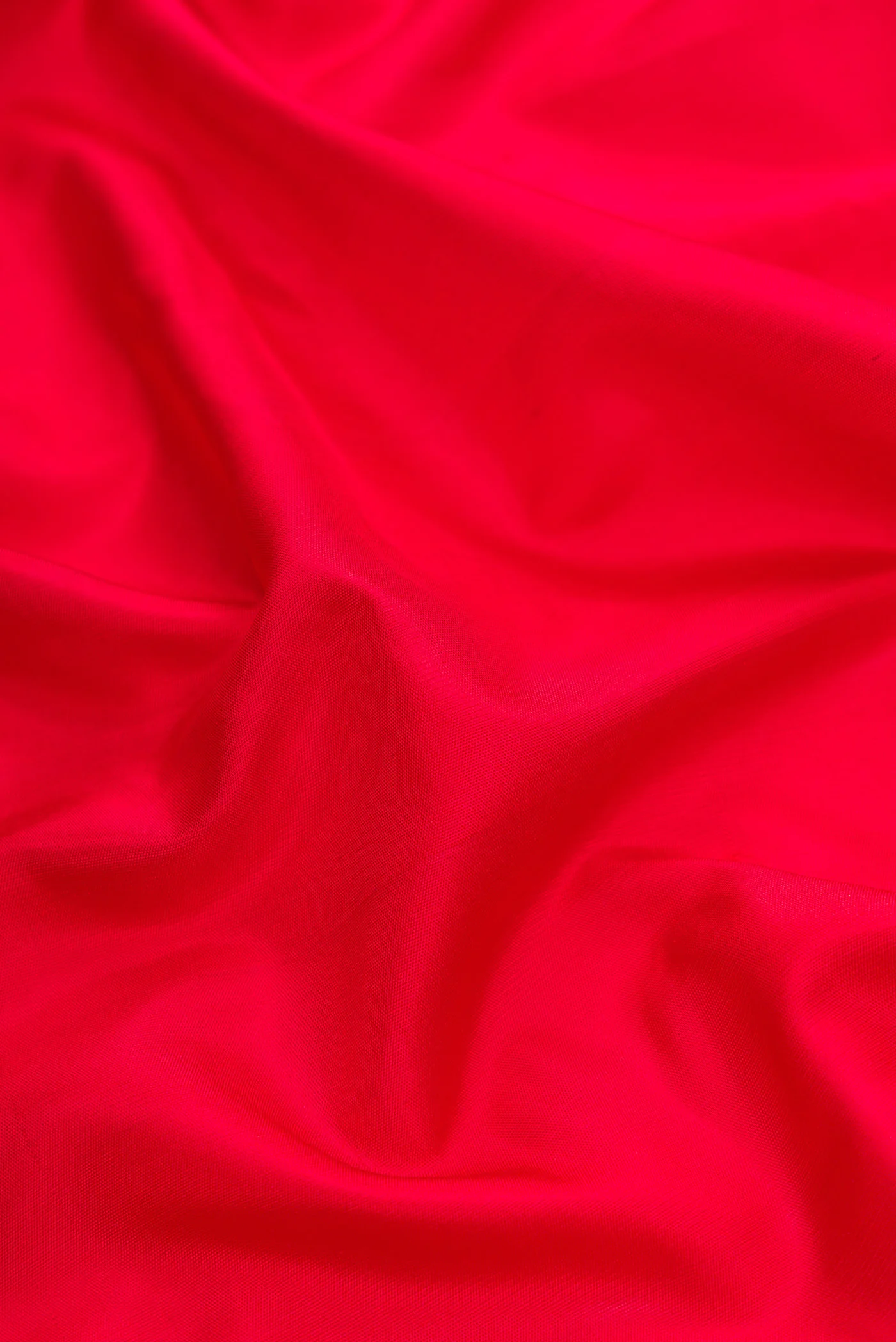 Red Gadwal Silk Saree - Image 2