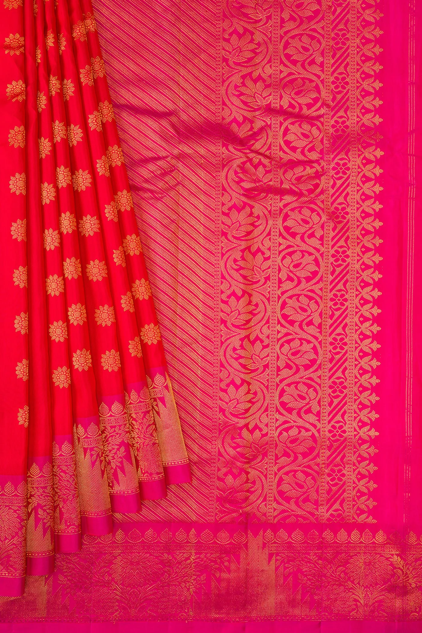 Red Gadwal Silk Saree - Image 4