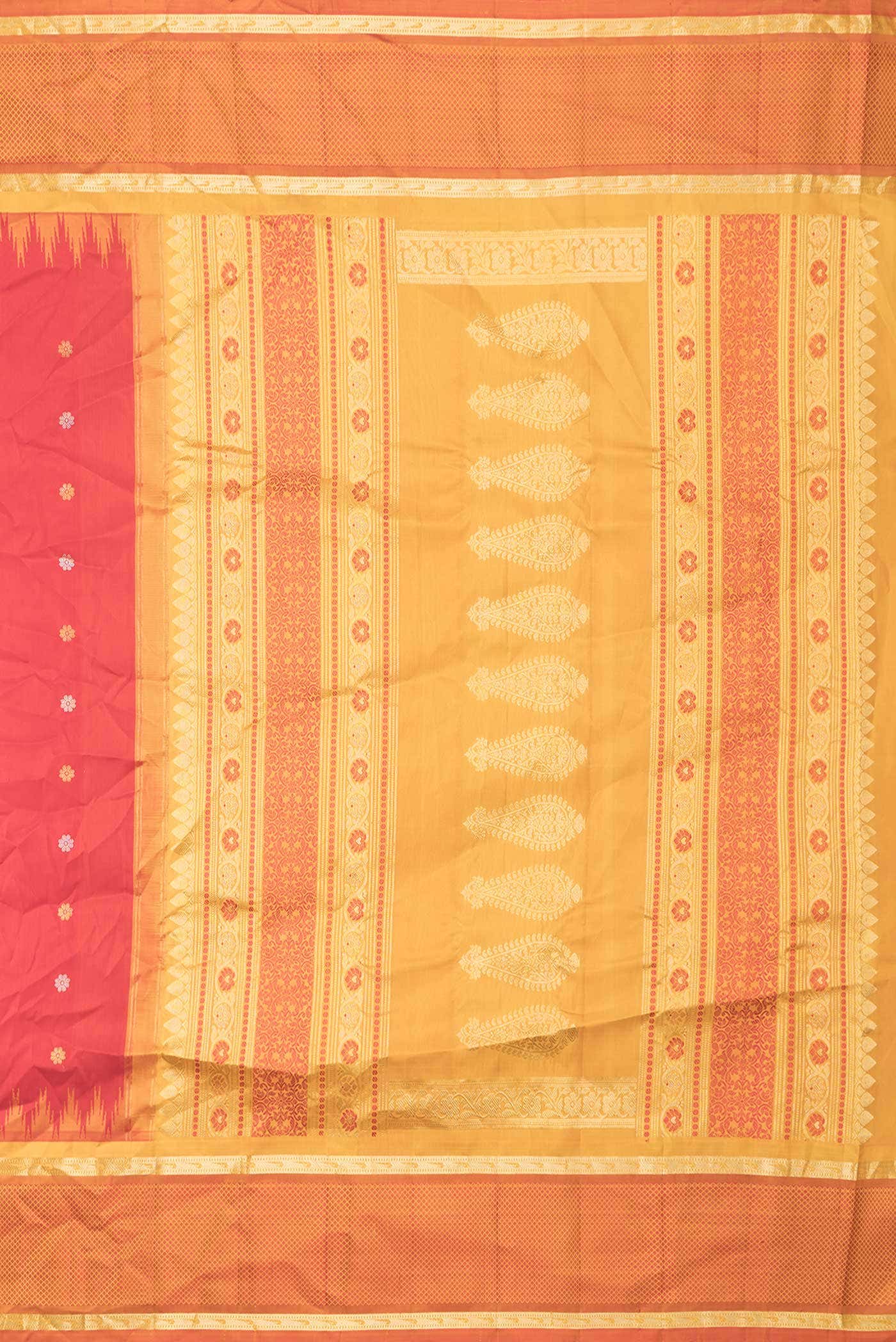 Red Dual Tone Gadwal Silk Saree - Image 5