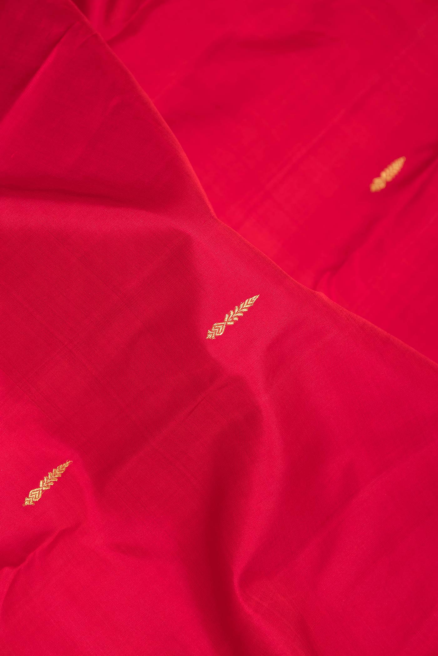 Red Dual Tone Kanchipuram Saree - Image 2