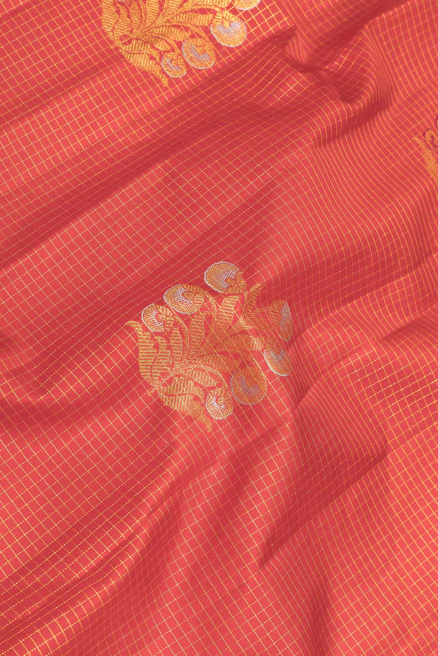 Red Dual Tone Kanjivaram Saree - Image 2