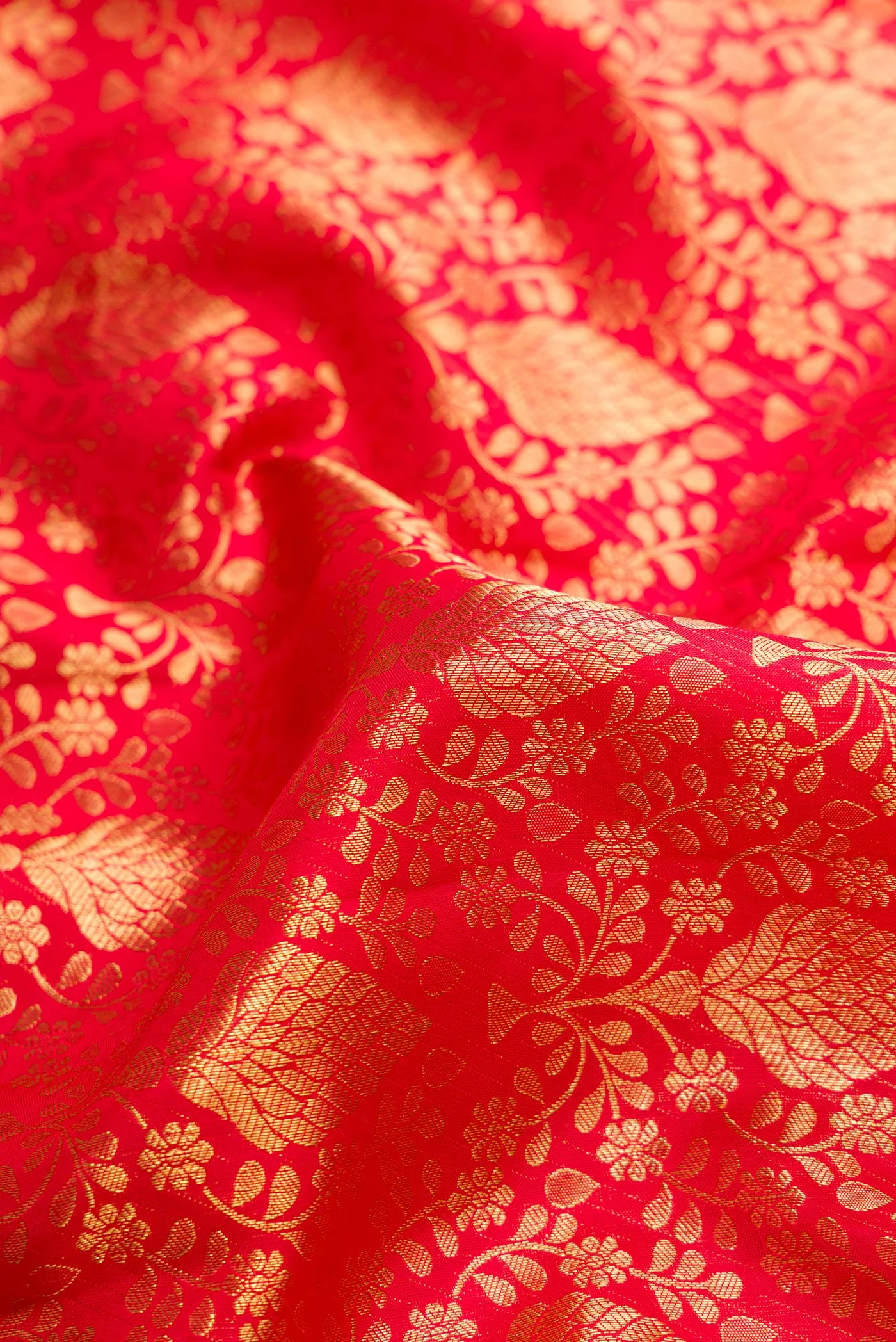 Red Kanchipuram Silk Saree - Image 2