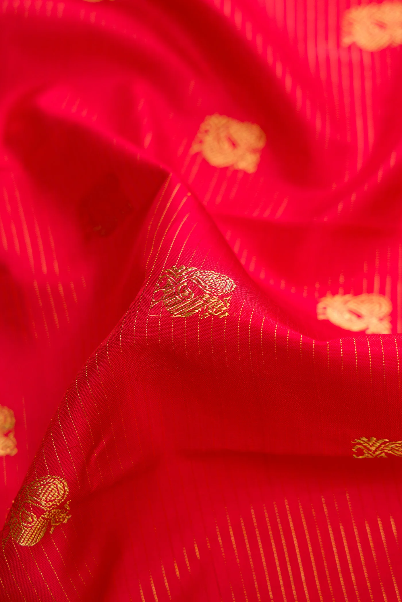 Red Kanchipuram Silk Saree - Image 2