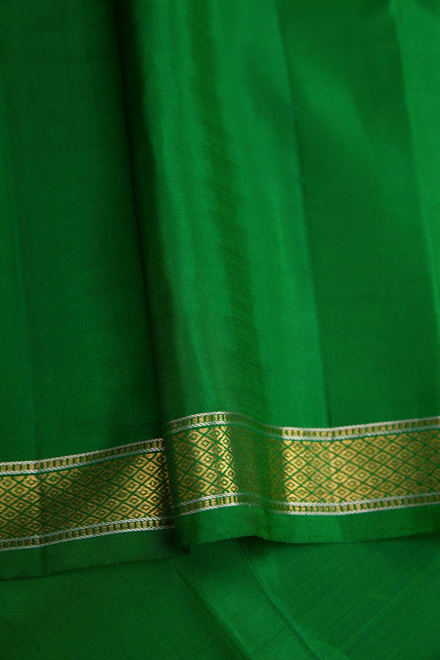 Pure Silk Pure Zari Red Dual Tone Kanchipuram Saree - Image 6