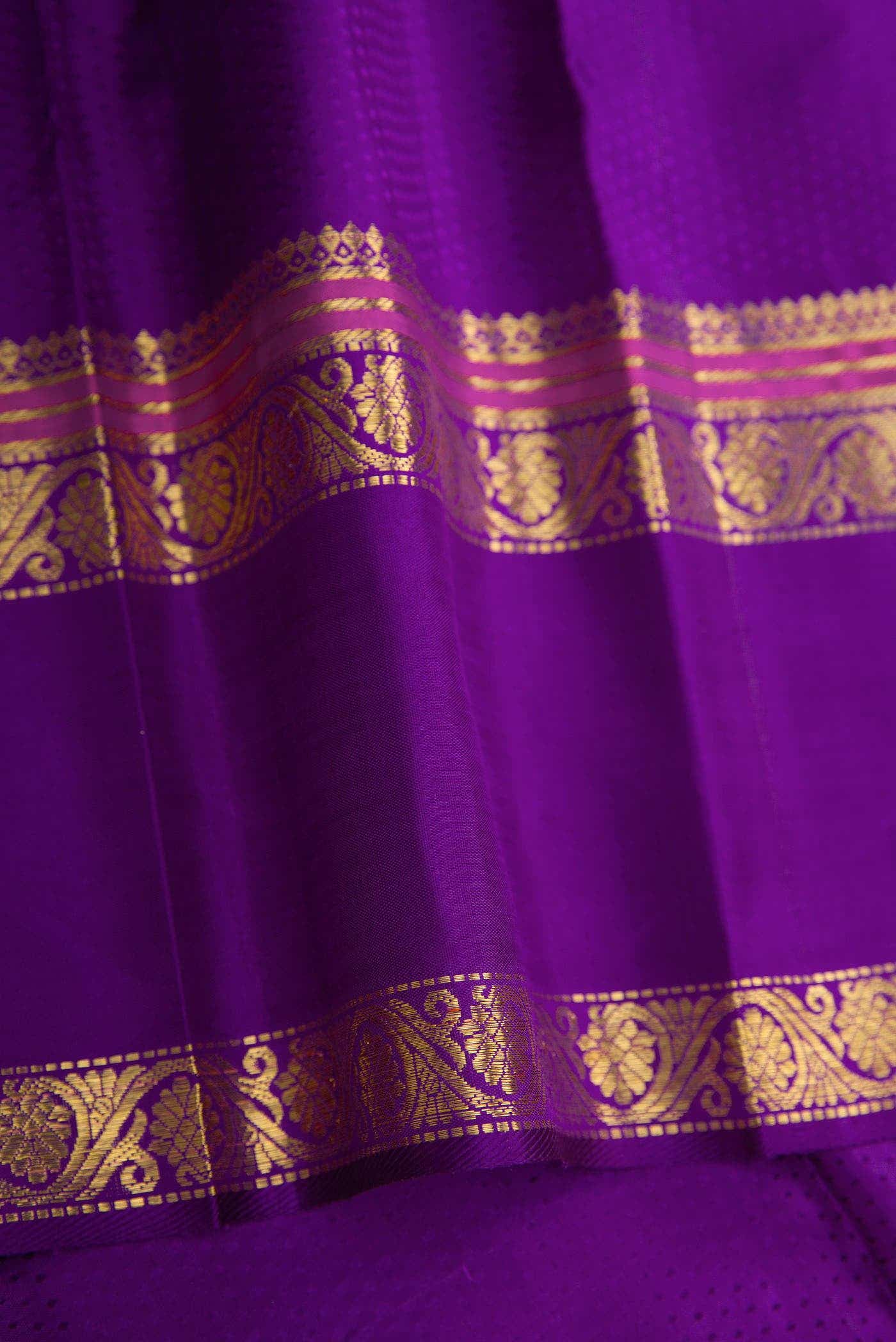 Pure Silk Pure Zari Red Dual Tone Kanjivaram Saree - Image 6