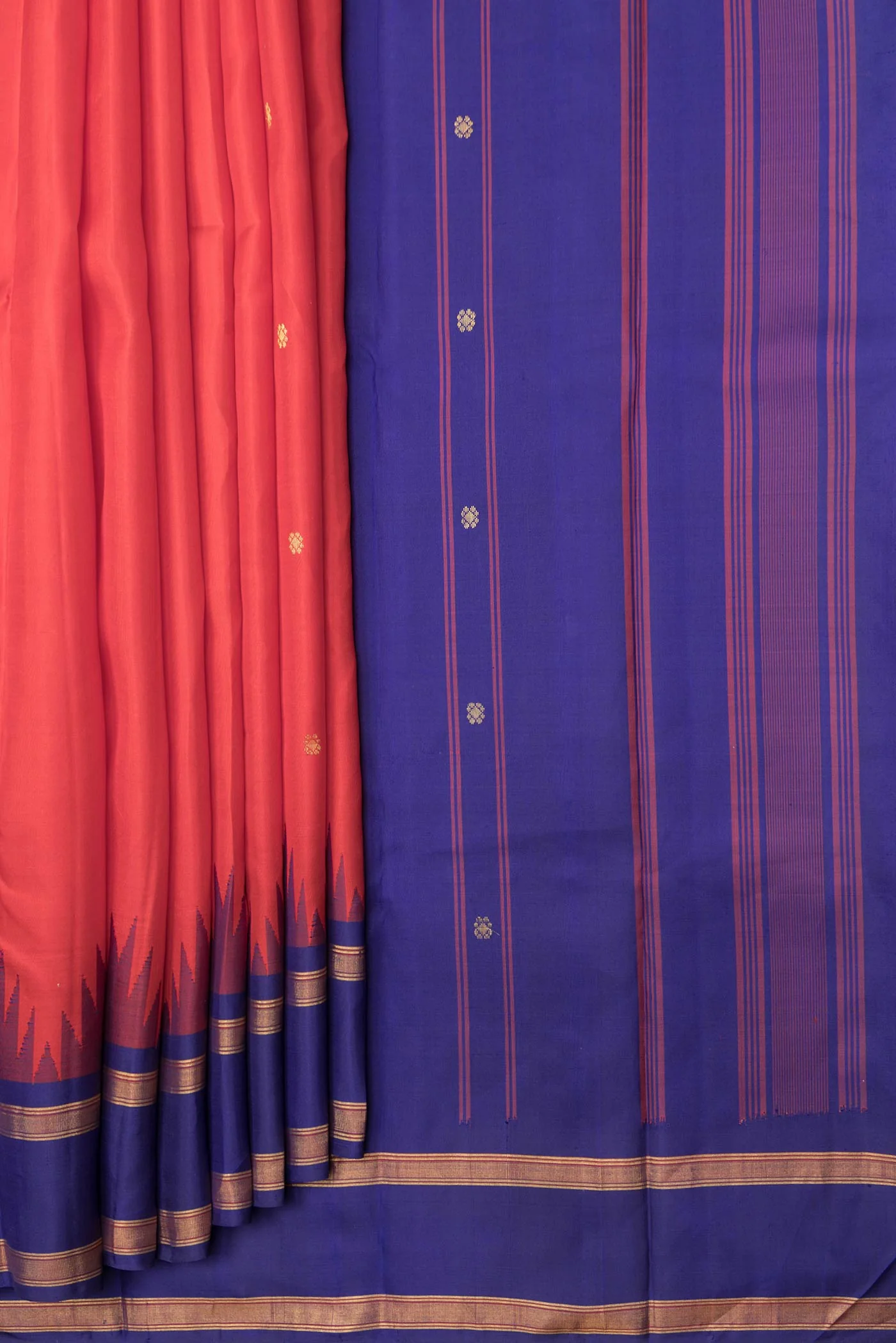 Red Dual Tone Kanjivaram Saree - Image 4