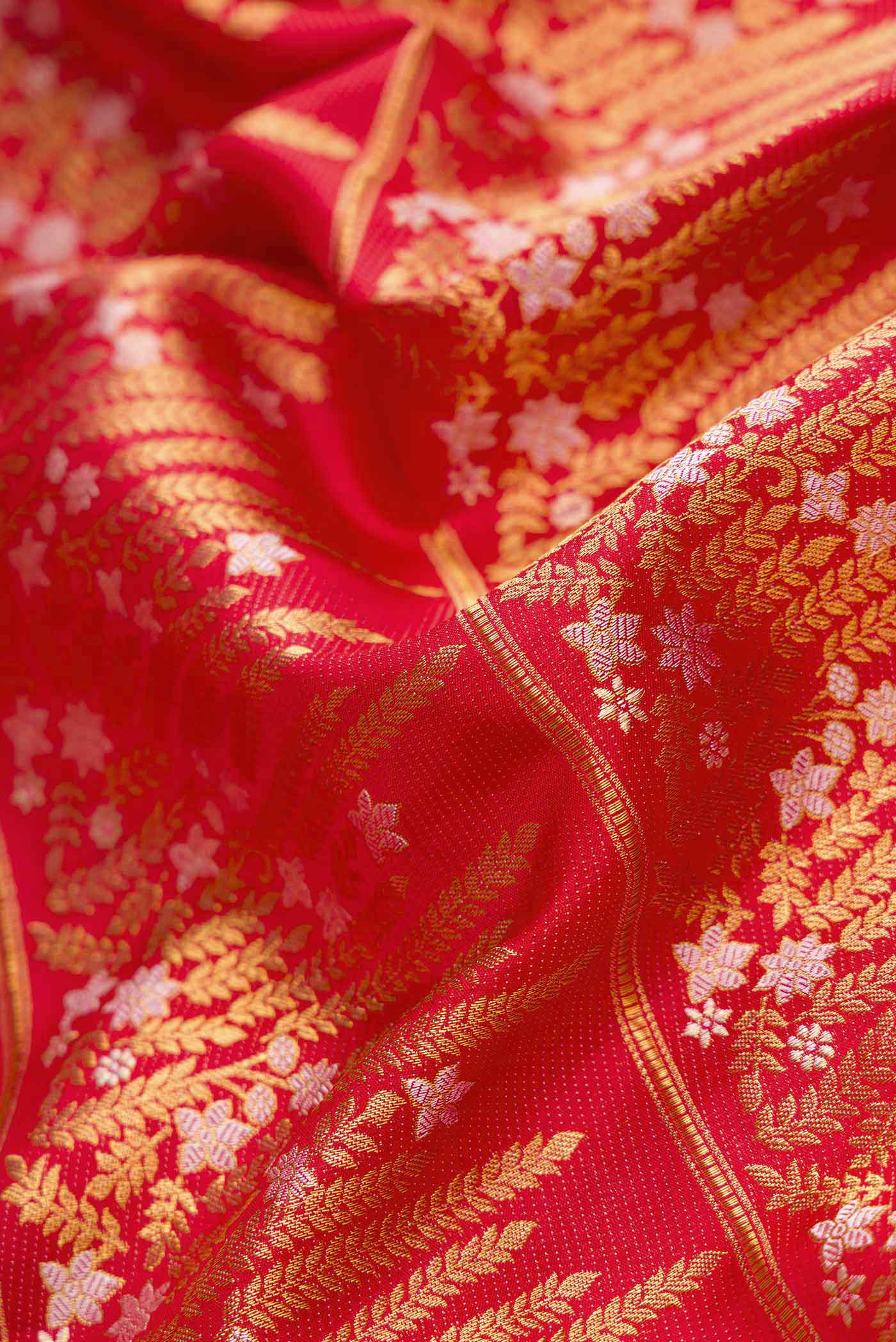 Red Dual Tone Kanjivaram Silk Saree - Image 2