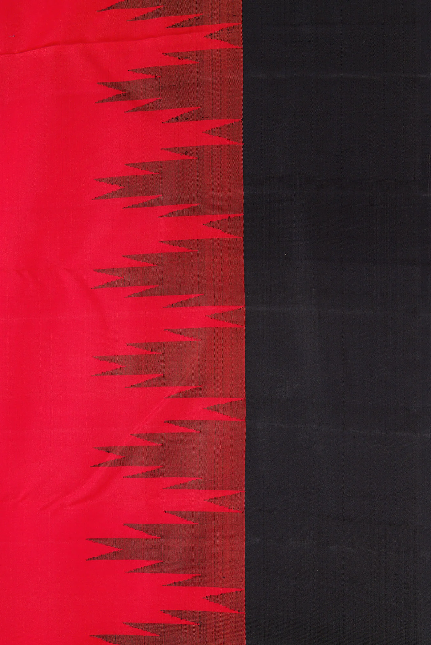 Red Dual Tone Kanjivaram Silk Saree - Image 3