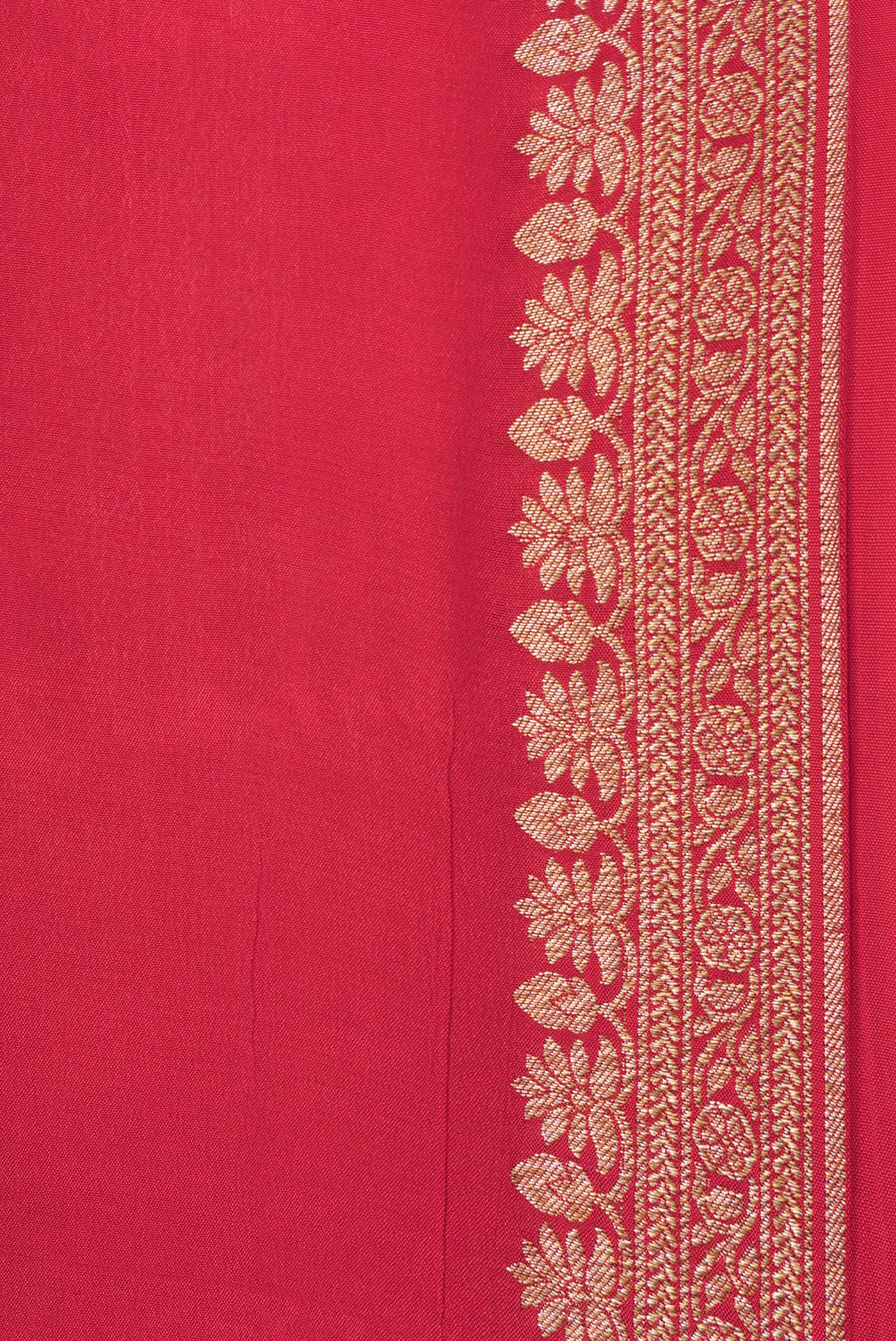 Red Mysore Crepe Saree - Image 3