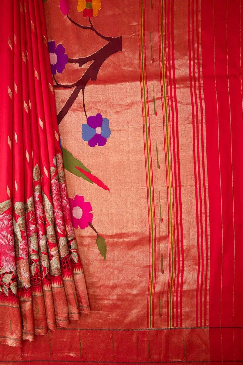Pure Silk Pure Zari Red Dual Tone Paithani Saree - Image 2