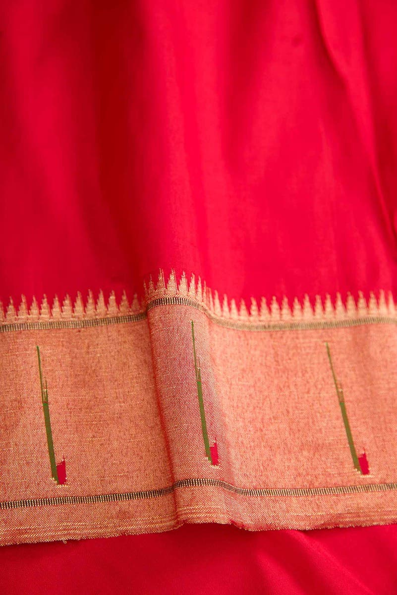 Pure Silk Pure Zari Red Dual Tone Paithani Saree - Image 7