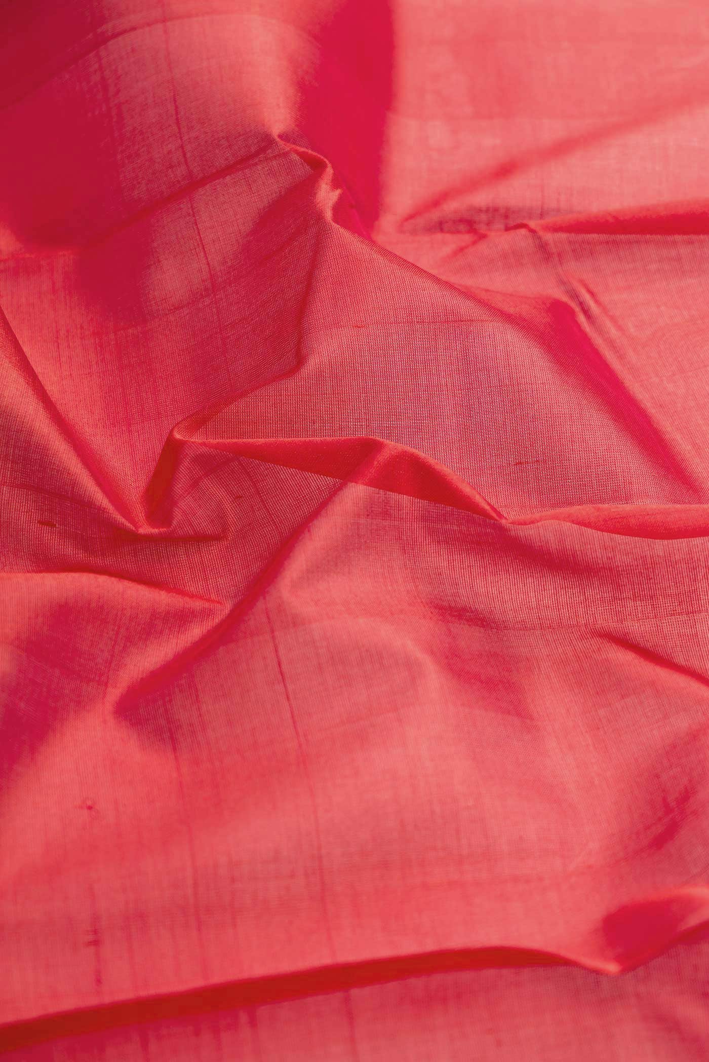 Red Dual Tone Silk Cotton Saree - Image 3