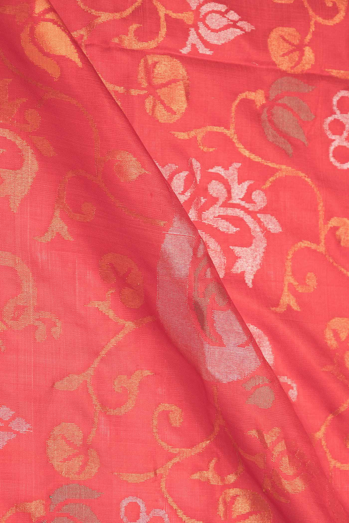 Red Dual Tone Uppada Silk Saree - Image 2