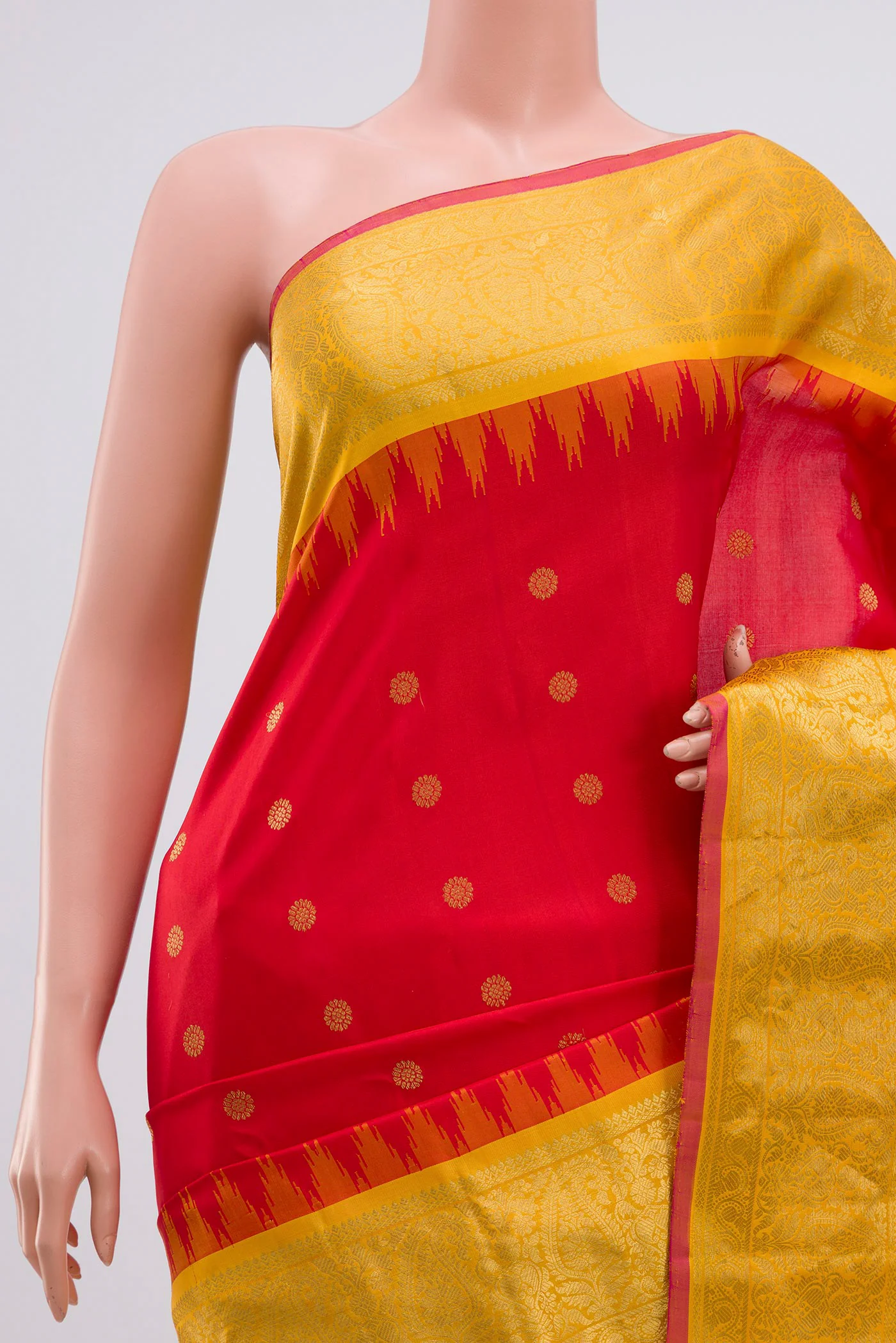 Red Gadwal Silk Saree - Image 2
