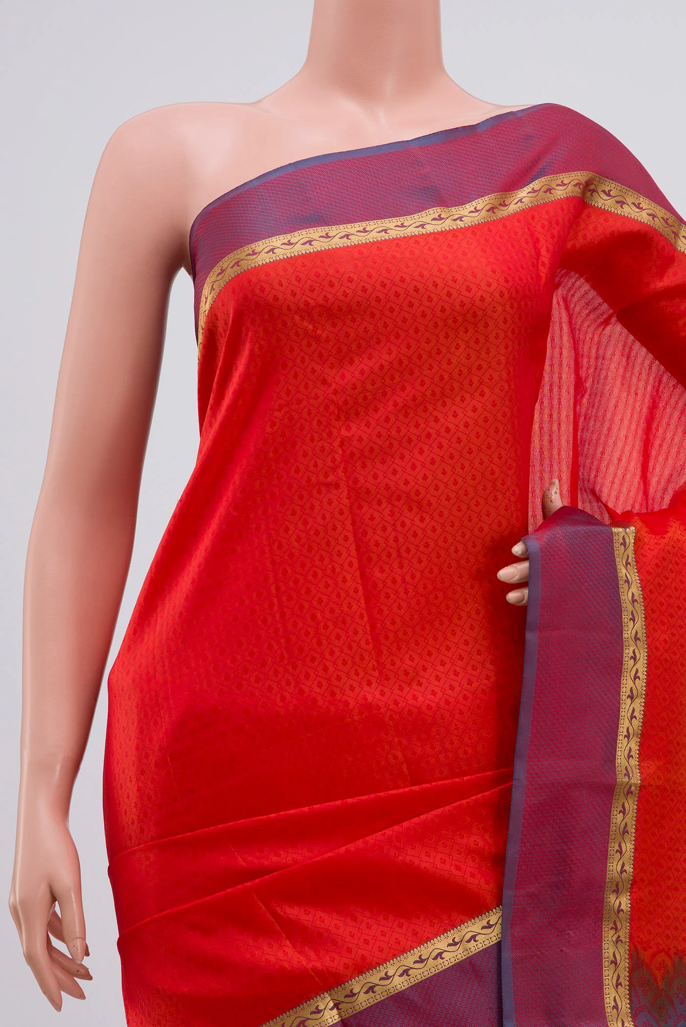 Red Kanchipuram Silk Saree - Image 2