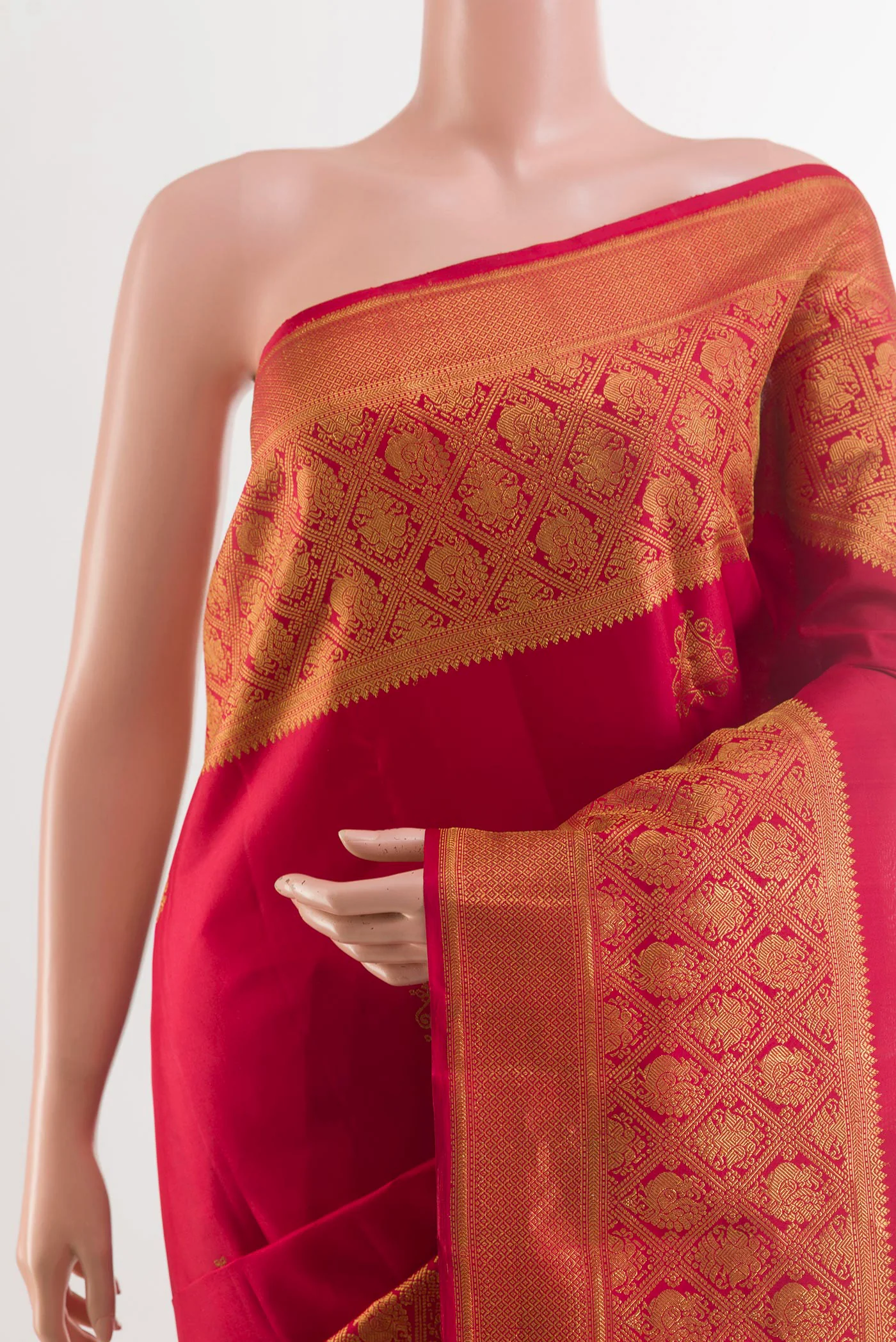 Red Kanchipuram Silk Saree - Image 2