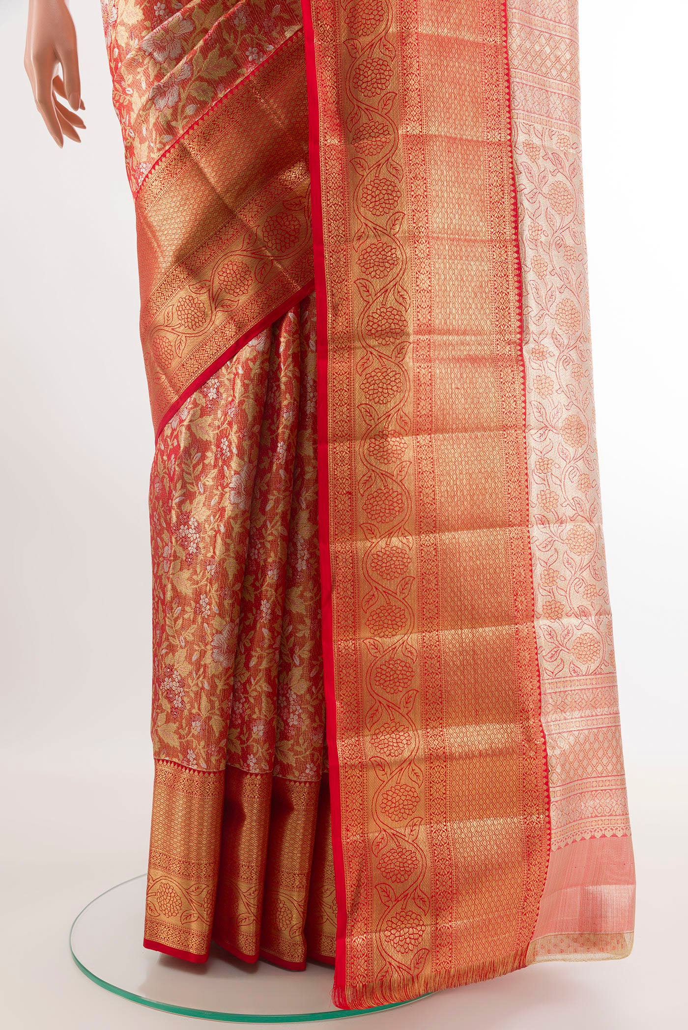 Red with Gold Color Kanjivaram Tissue Silk Saree - Image 3