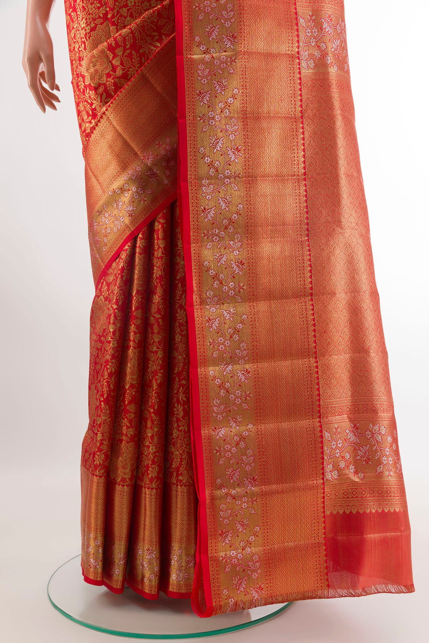 Red Kanjivaram Tissue Silk Saree - Image 3