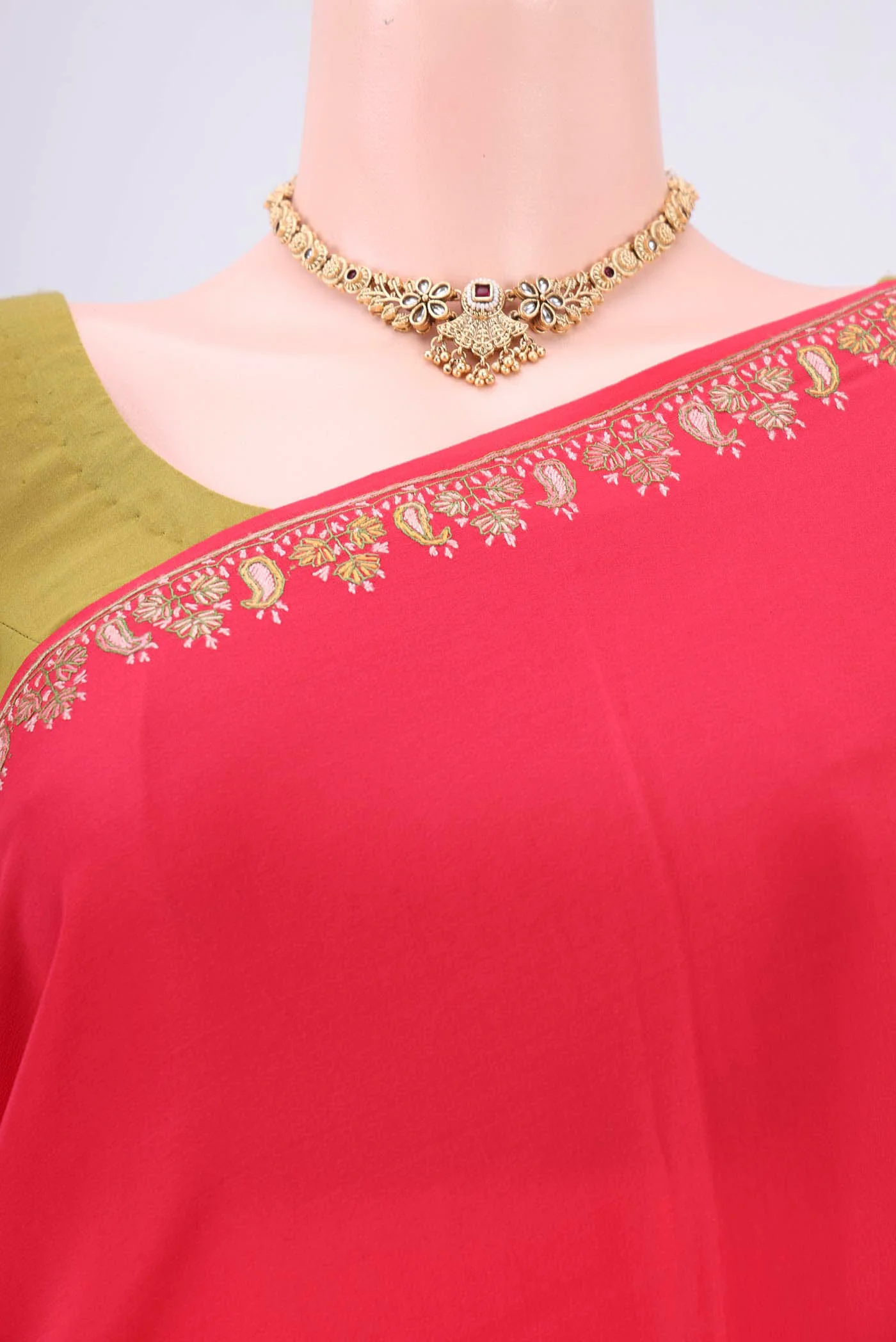 Red Kashmiri Saree - Image 2