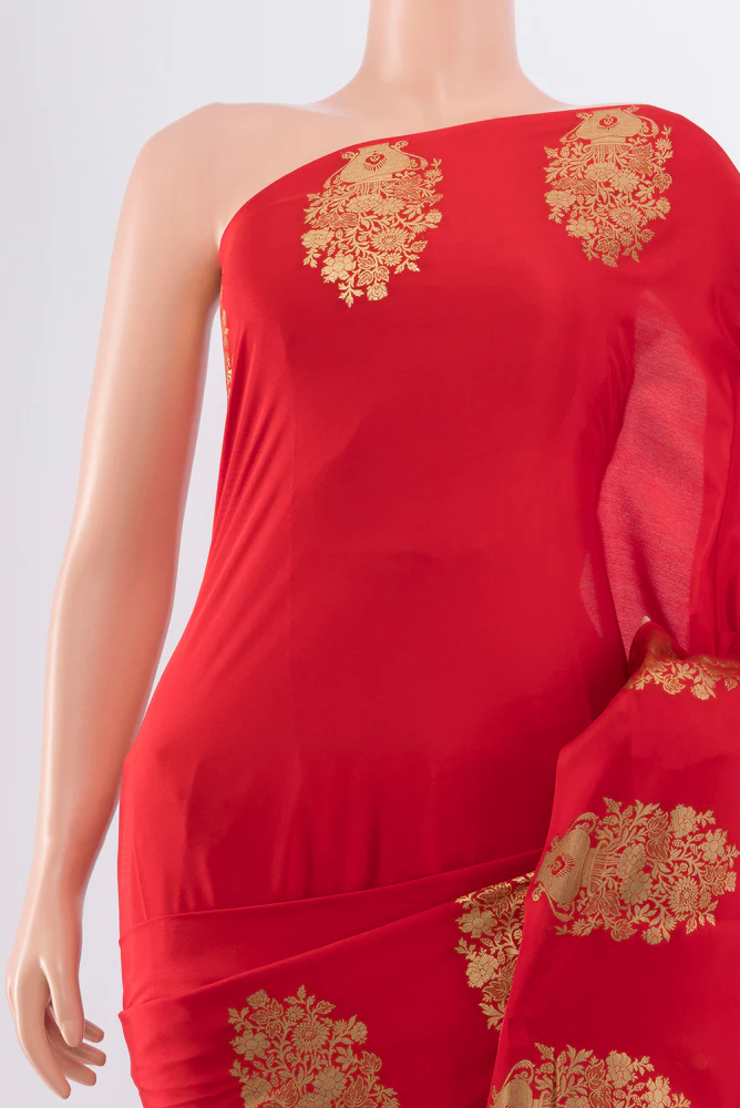 Red Mysore Crepe Saree - Image 2