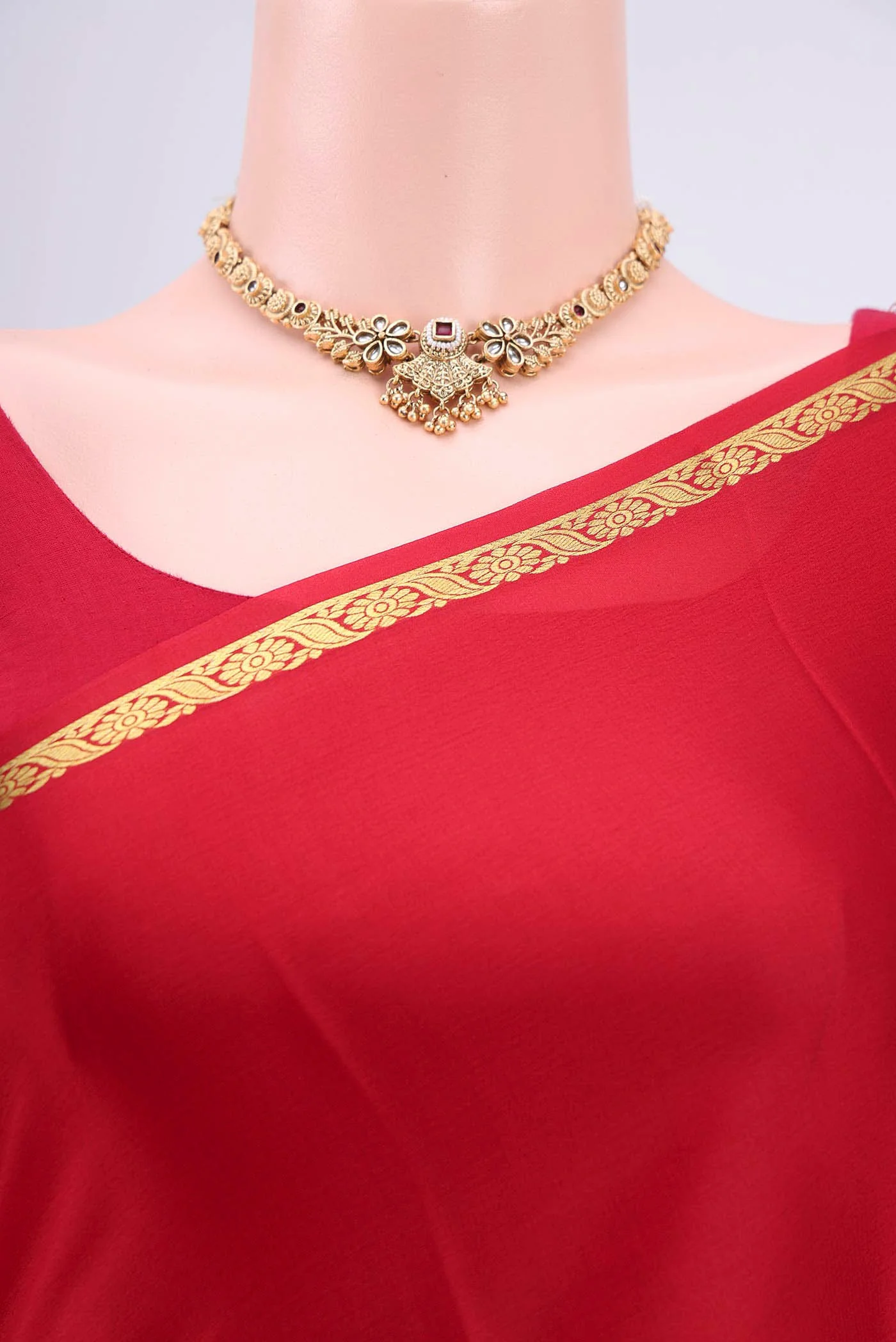 Red Mysore Crepe Saree - Image 2